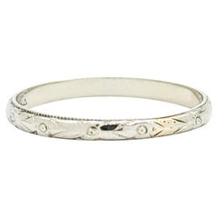 Wheat-Pattern Wedding Band in 18k white gold