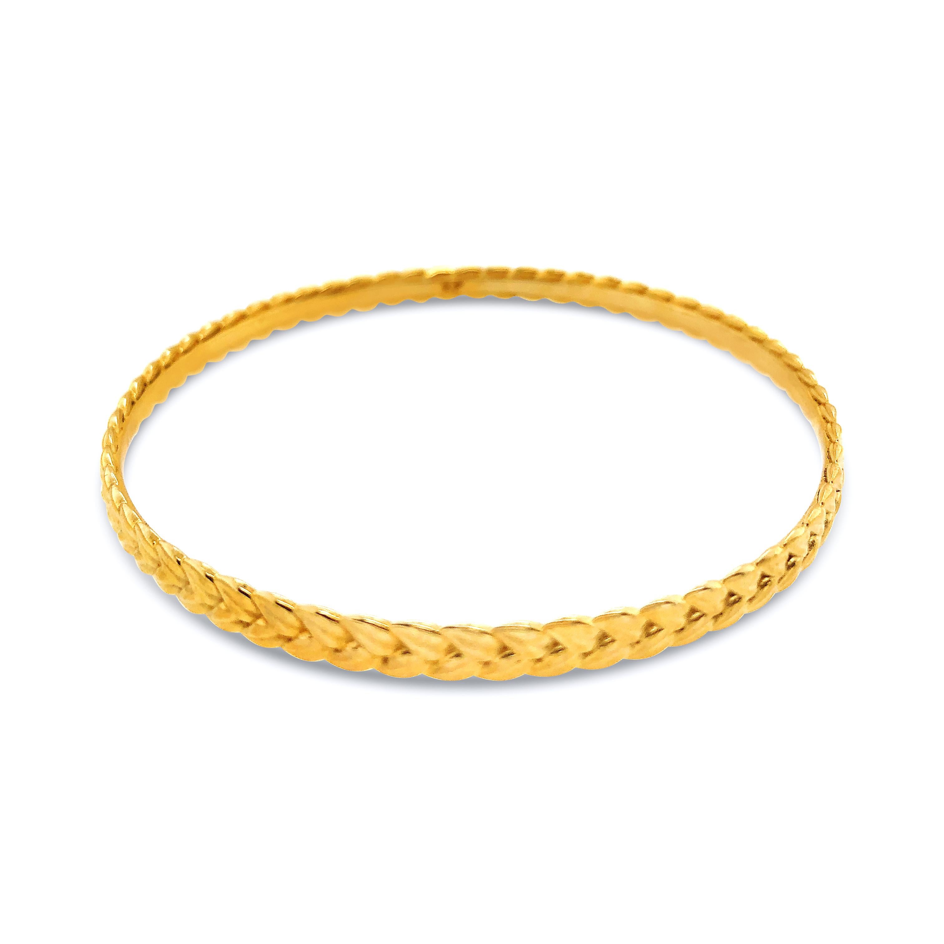 Women's Wheat Sheaf Medium Bangle Bracelet in 18Karat Yellow Gold Plated Brass For Sale