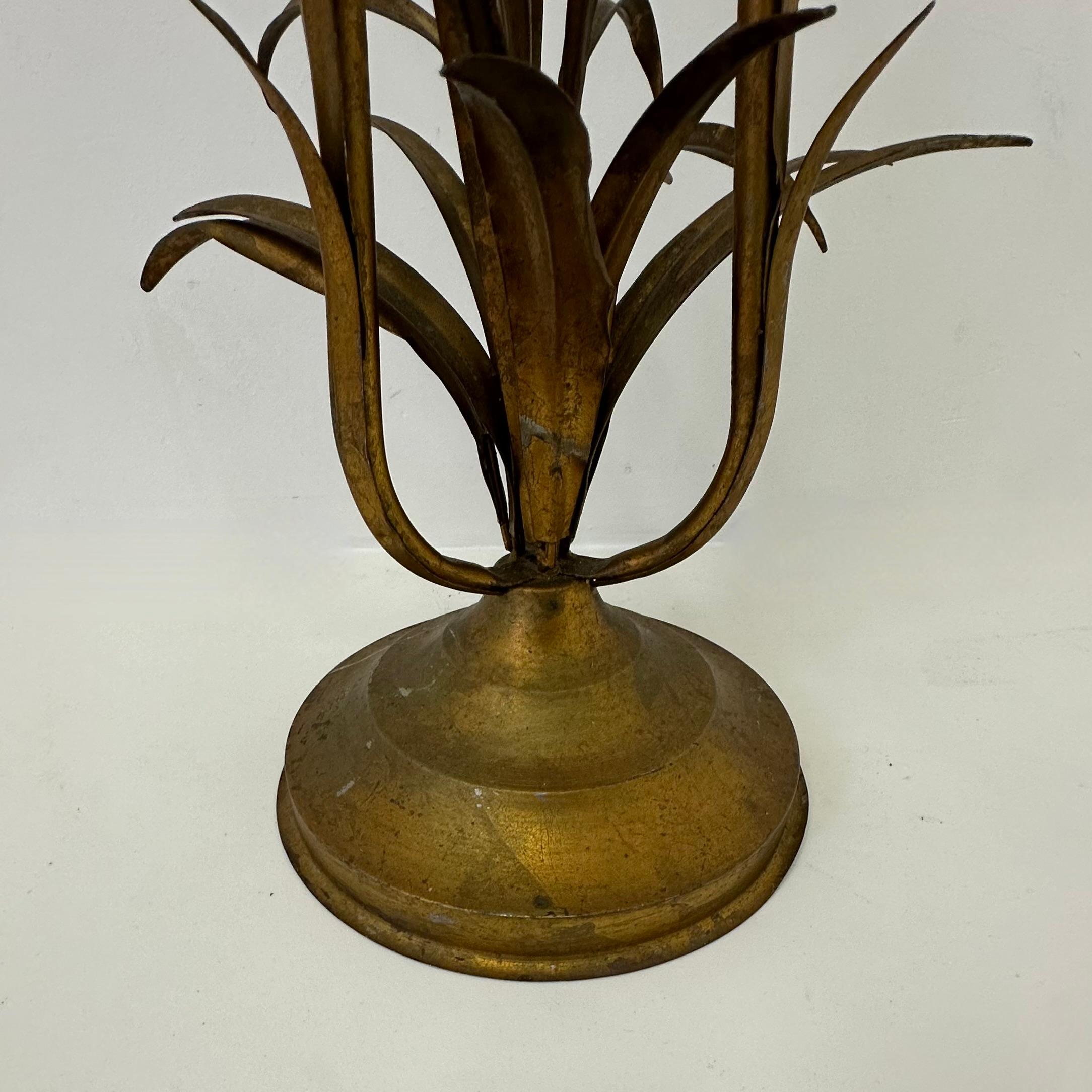 Table d'appoint en gerbe de blé , 1970 en vente 4