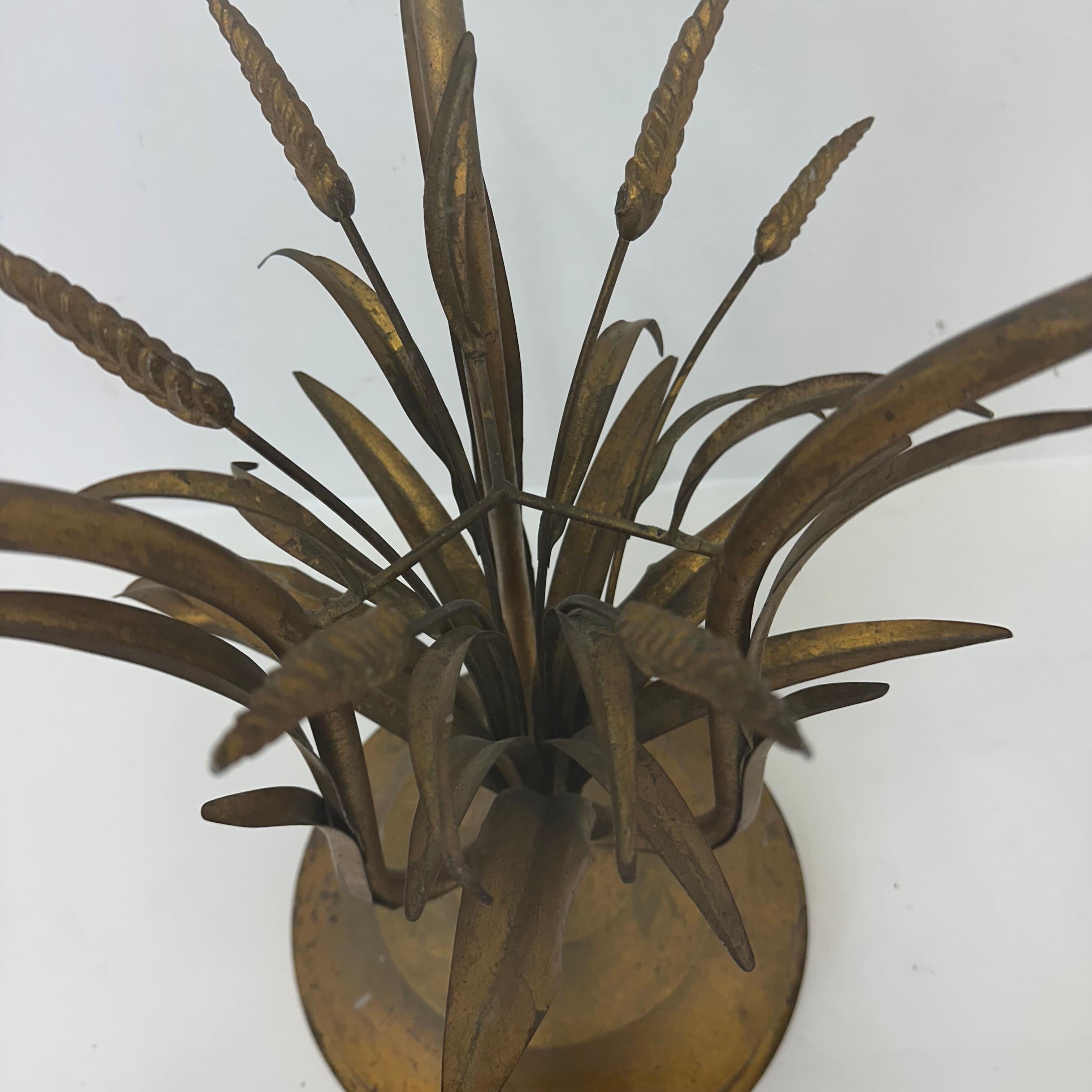 Table d'appoint en gerbe de blé , 1970 en vente 7