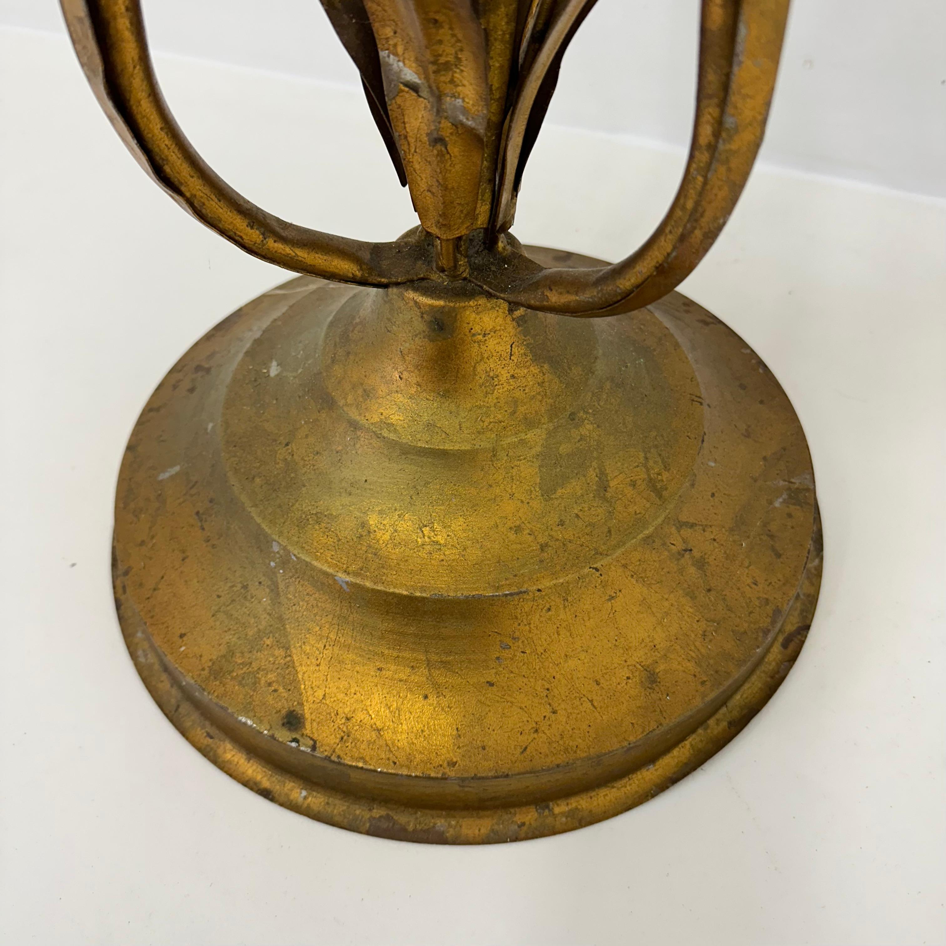 Table d'appoint en gerbe de blé , 1970 en vente 11