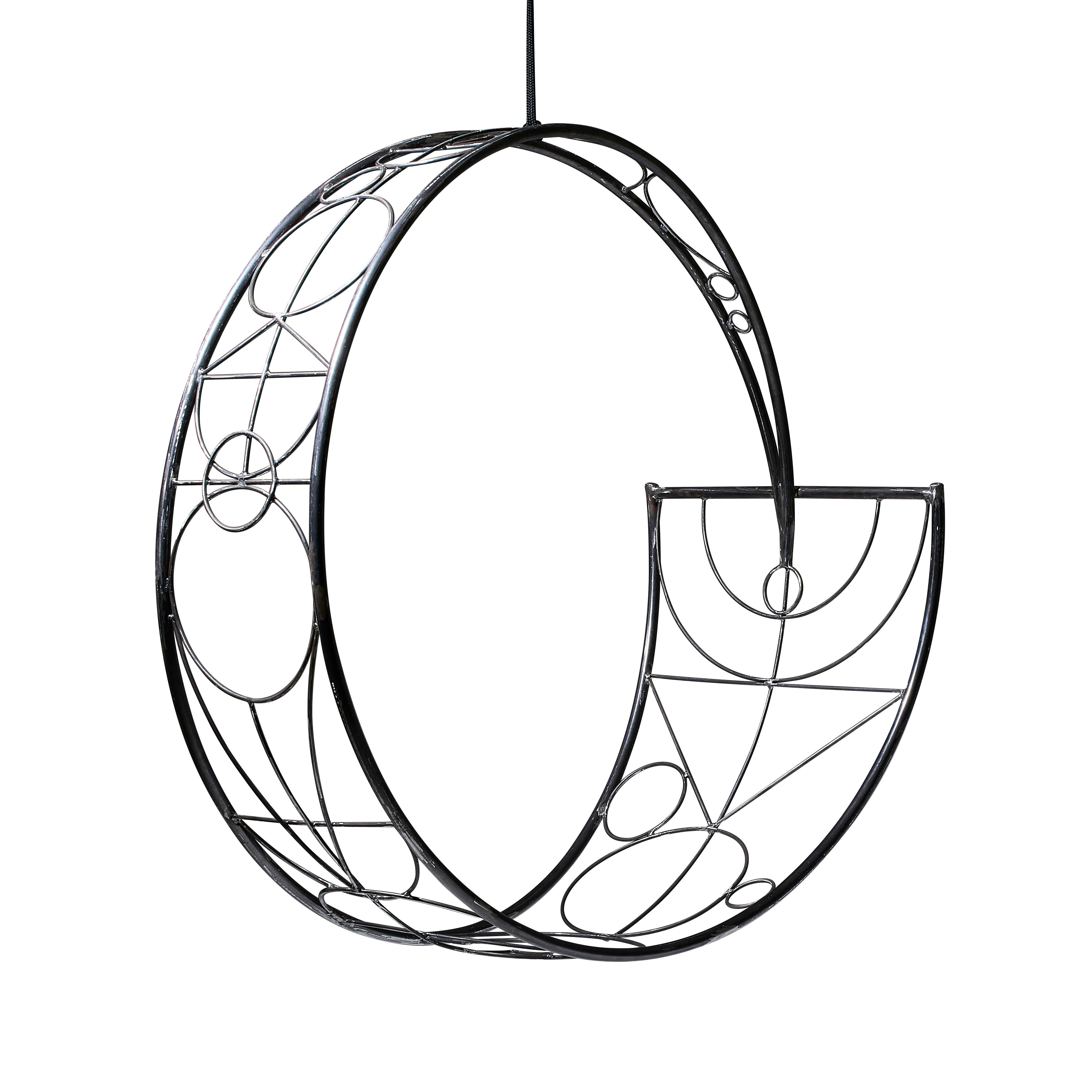 Soudé Chaise à roue circulaire, design rond Ndebele en vente