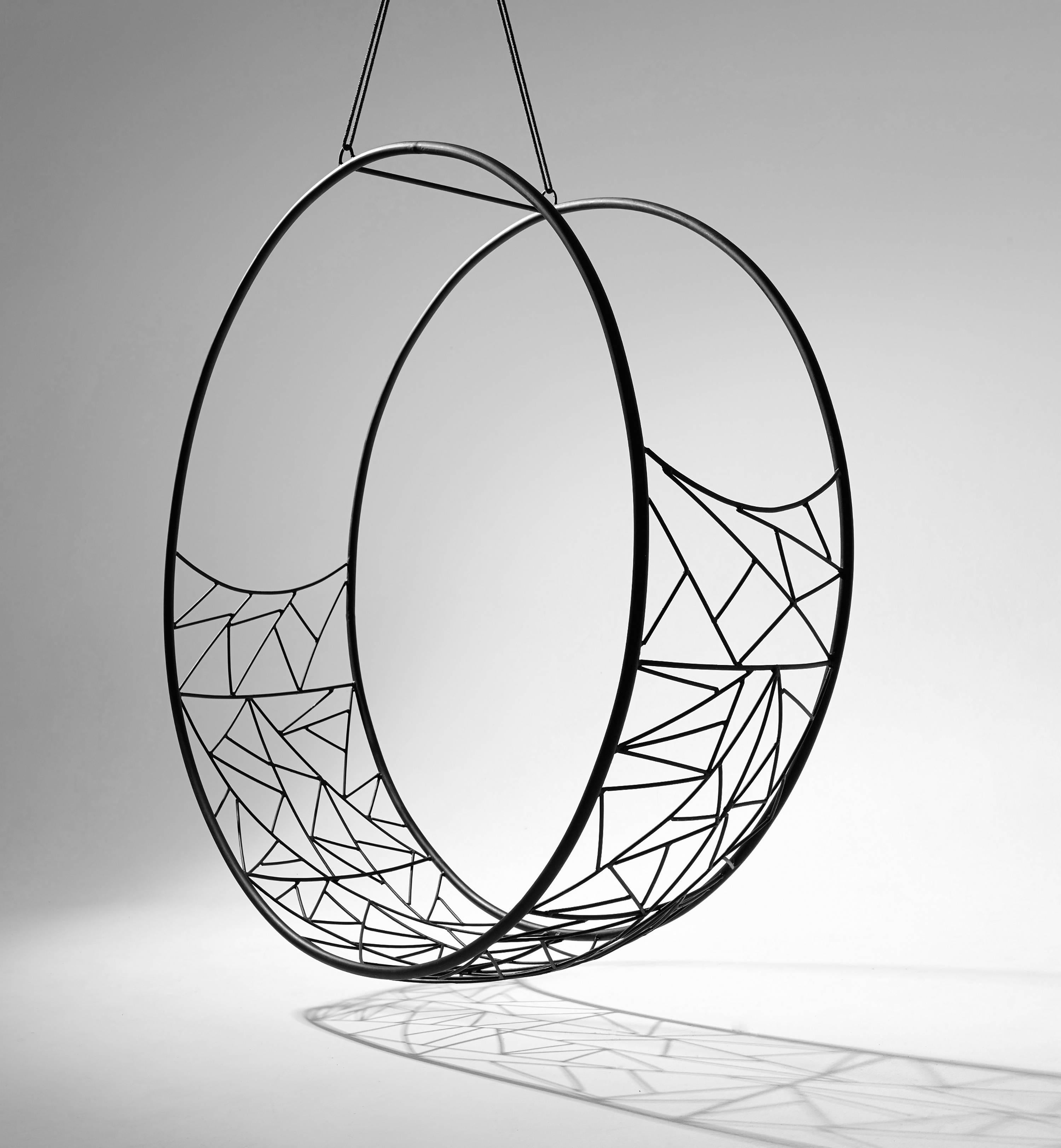 Chaise à roue circulaire, design rond Ndebele en vente 1