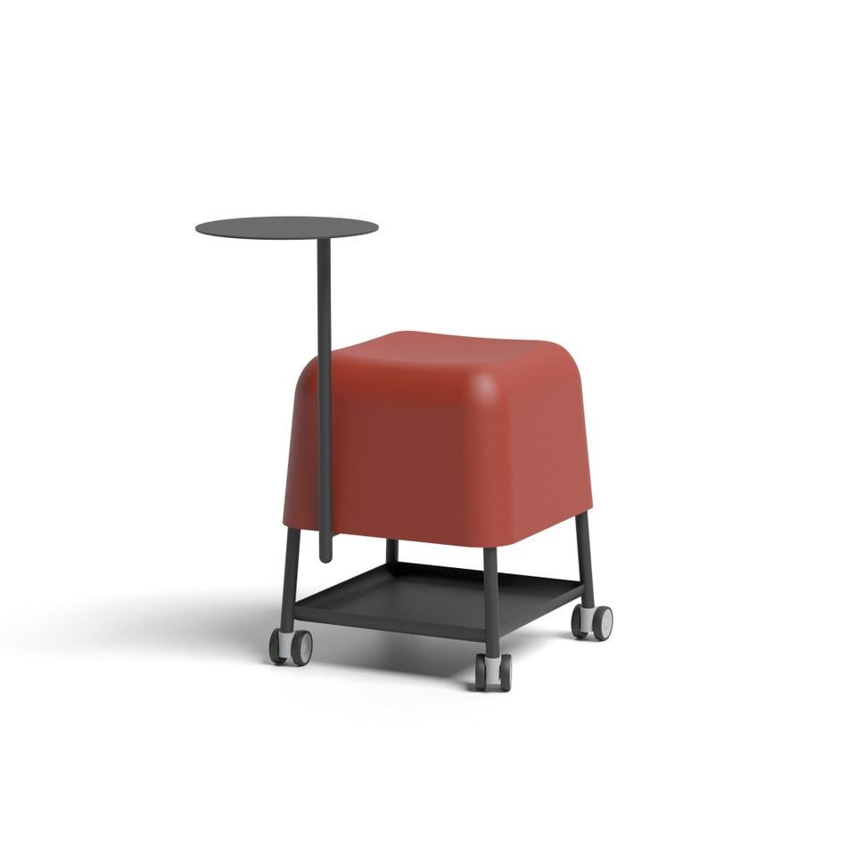 Taburete con ruedas y mesa auxiliar disponibles en metal y piel flexible Español en venta