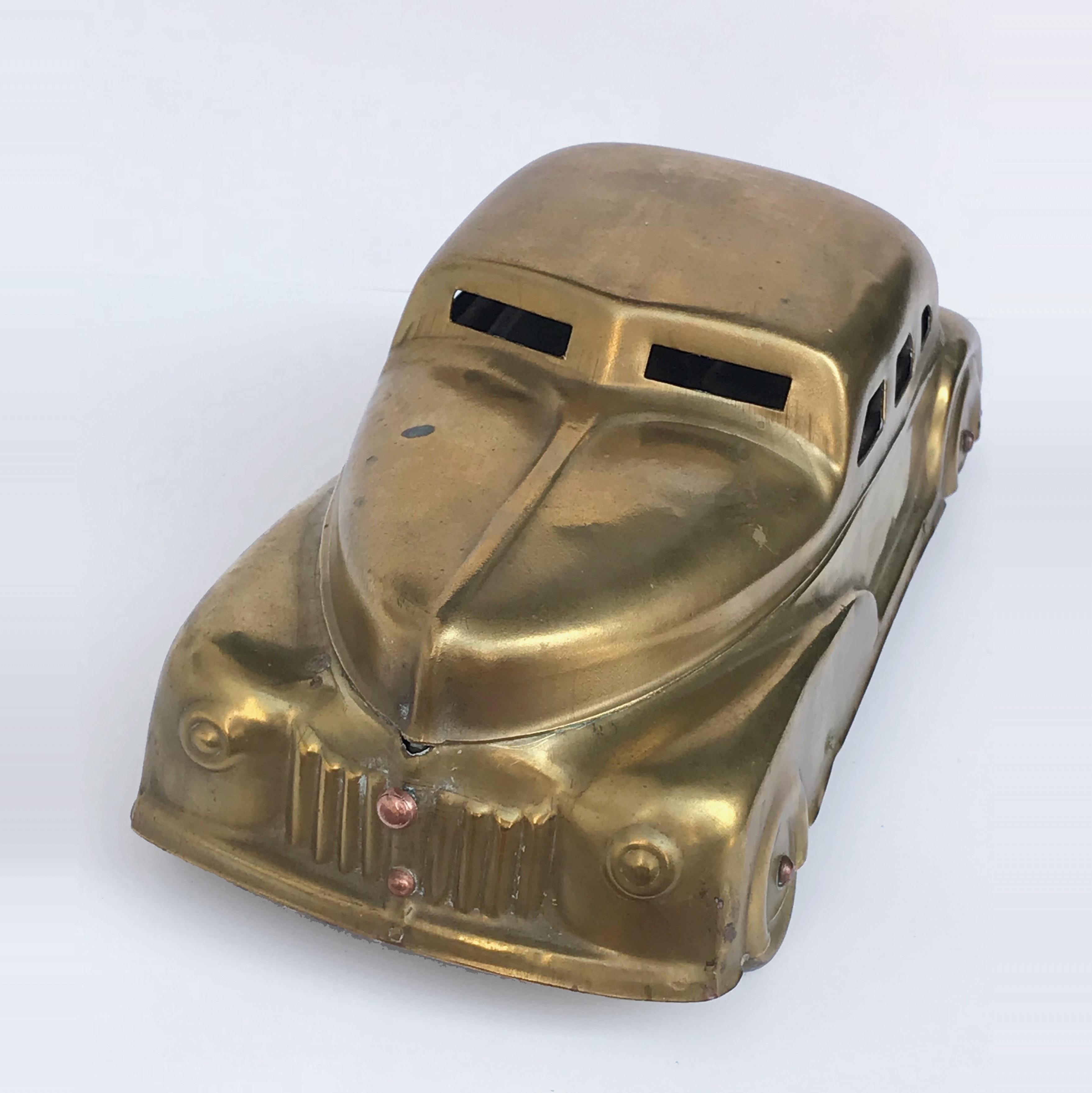 Betel Motor Car Art Deco Brass Box, Collectible Toy, Children's Paint Set, 1930s For Sale 1