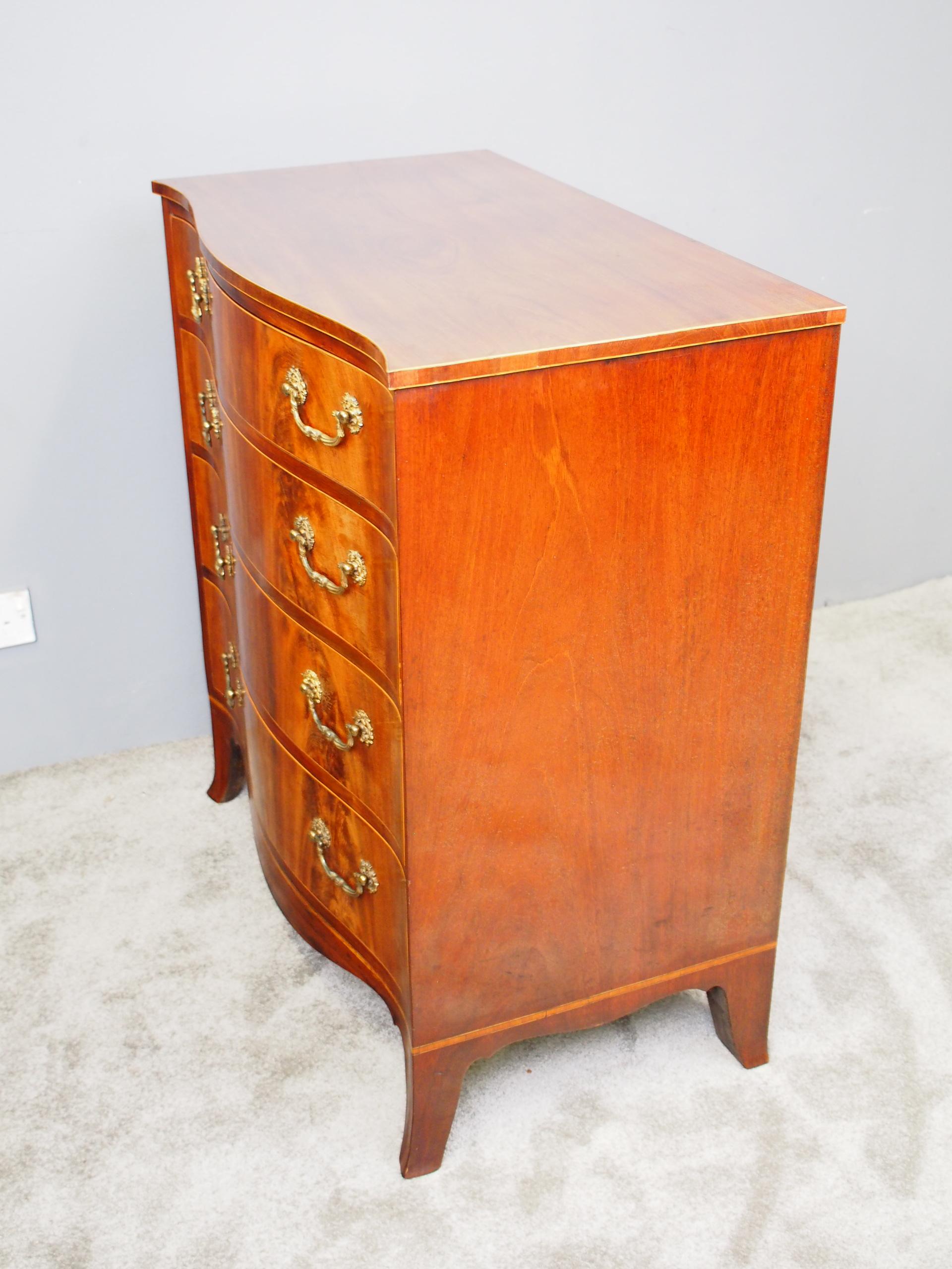 Hepplewhite Style Inlaid Mahogany Chest of Drawers For Sale 5