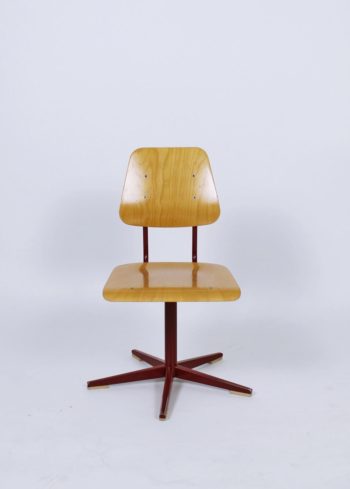  Height Adjustable School Chair by Embru 1960's Switzerland For Sale 6