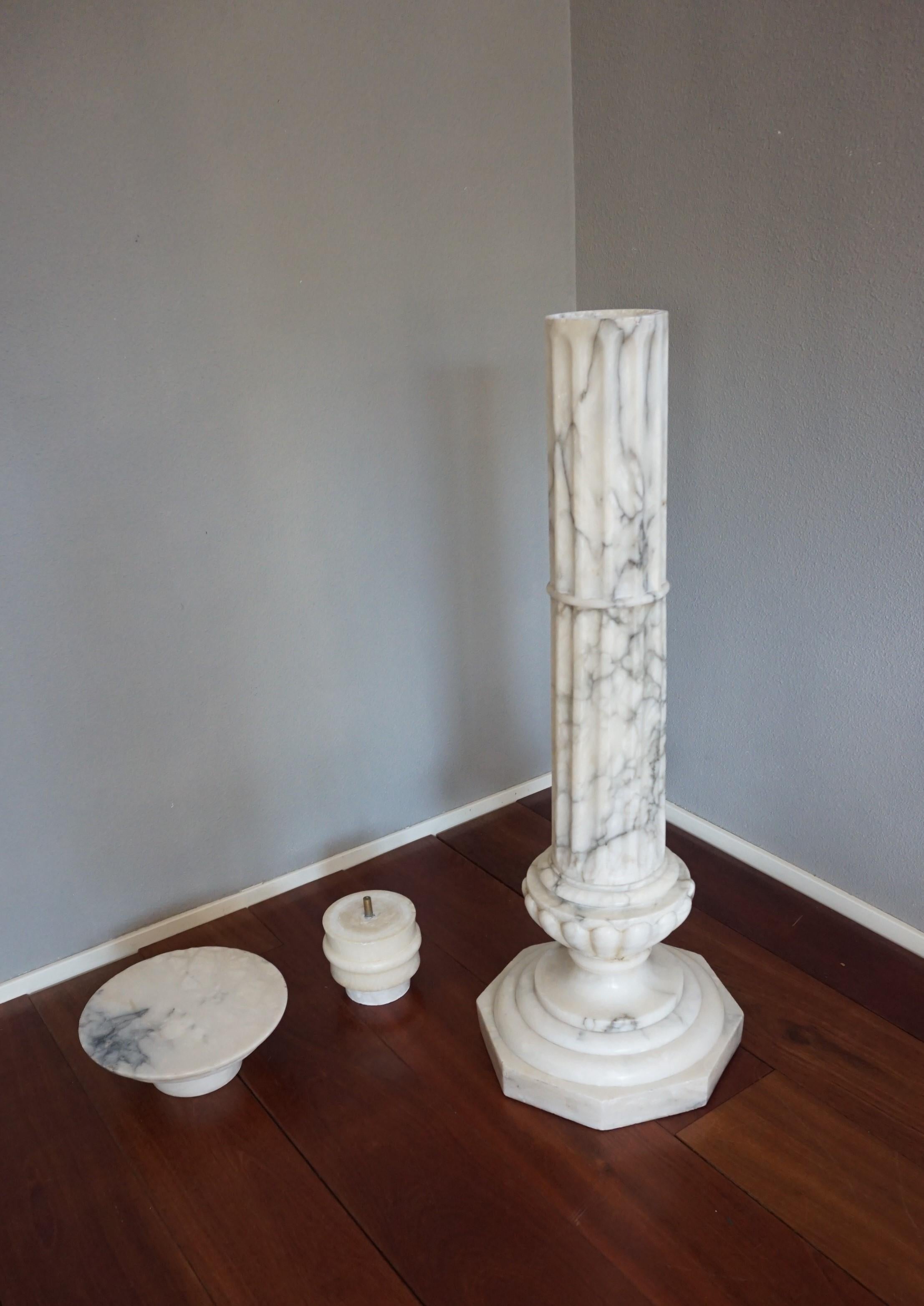 Large & Stunning Early 1900s Roman Classical Alabaster Column Pedestal Stand For Sale 5