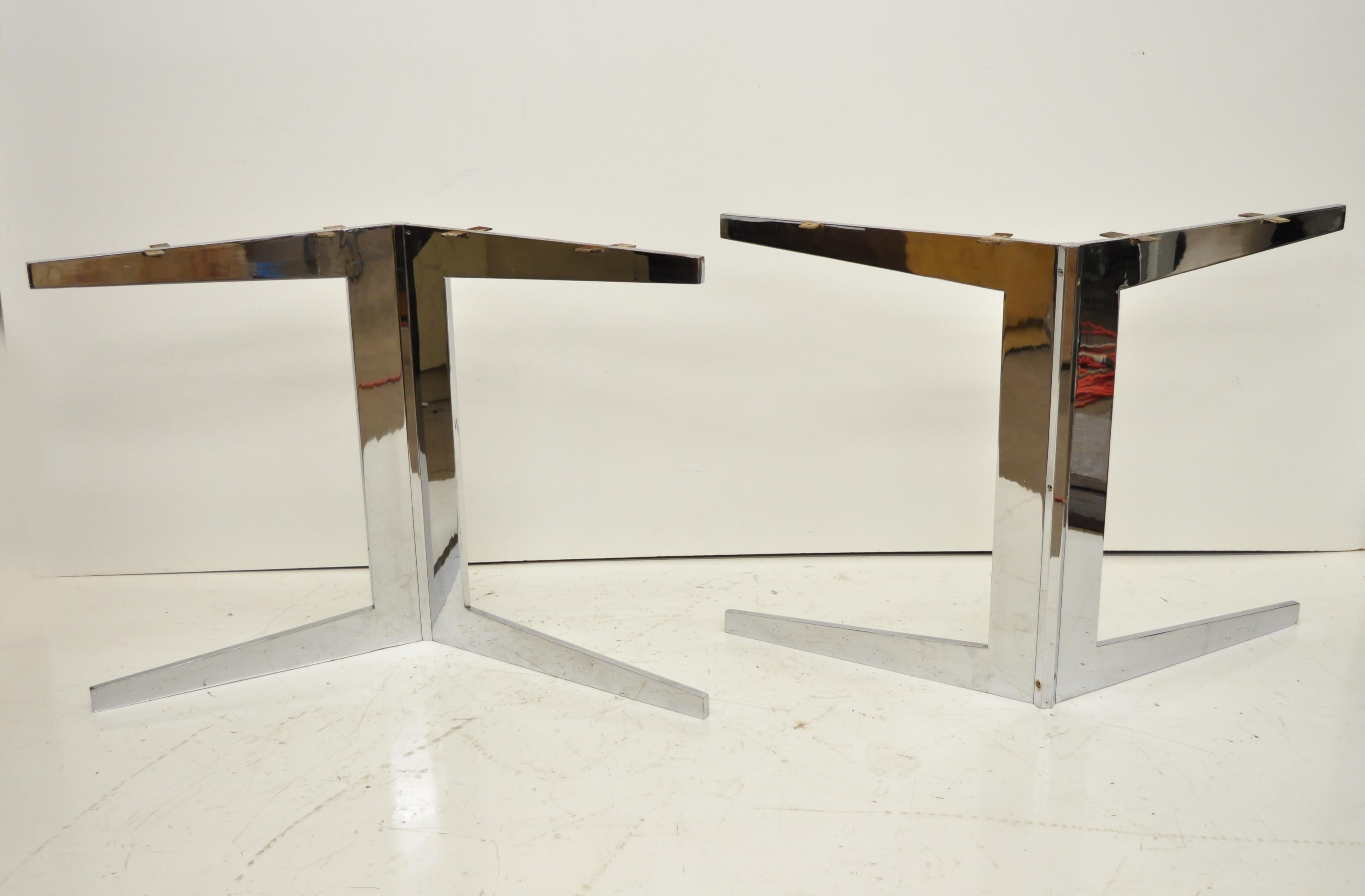 Mid Century Modern Chrome Plated Steel Double Star Pedestal Dining Table Bases in the Florence Knoll Style (2 Pieces). Item features chrome-plated steel pedestal bases, foot levelers, 65 lbs. each, and sleek sculptural form, circa mid-20th century.