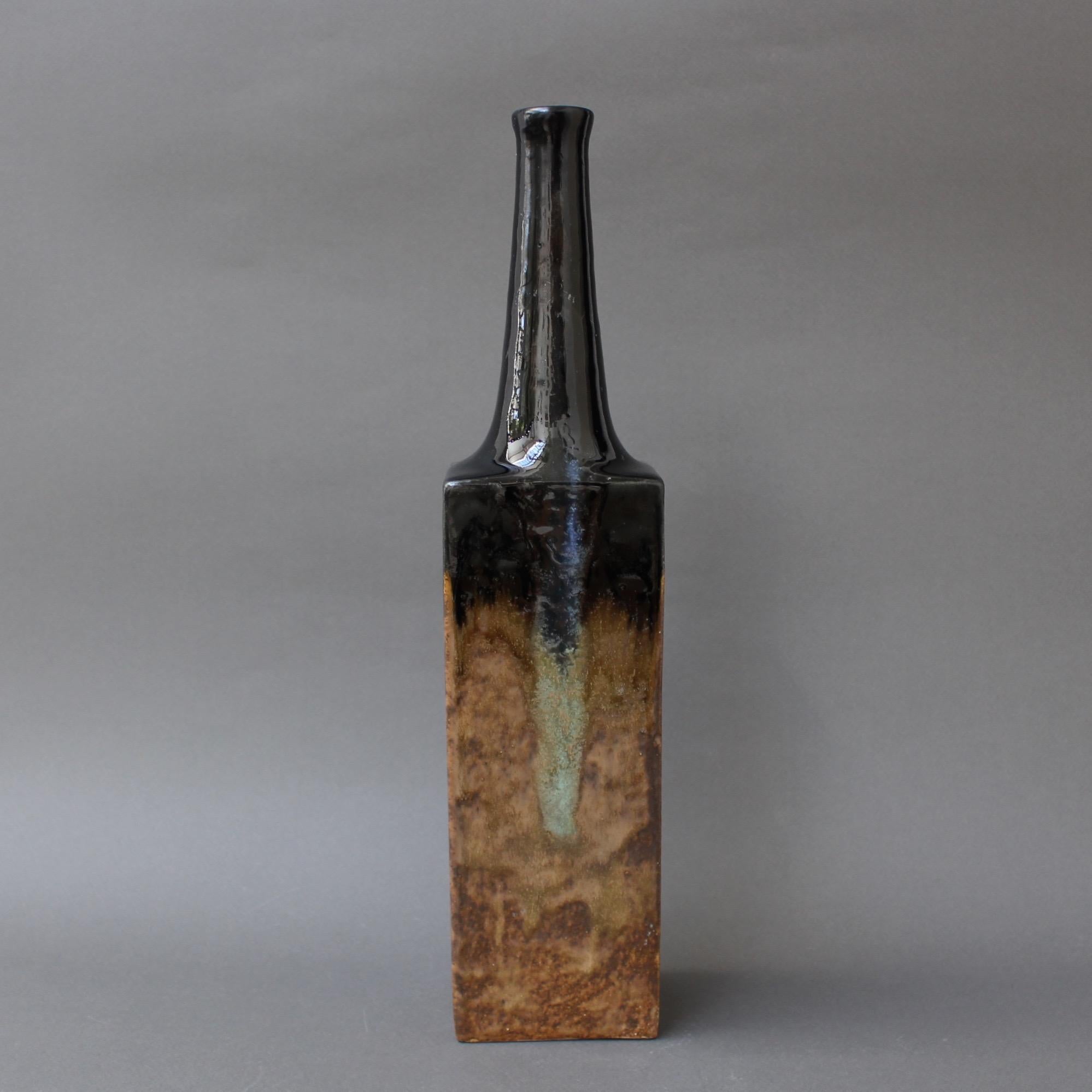Italian Black and Chocolate Brown Ceramic Bottle-Shaped Vase by Bruno Gambone, c. 1980s For Sale