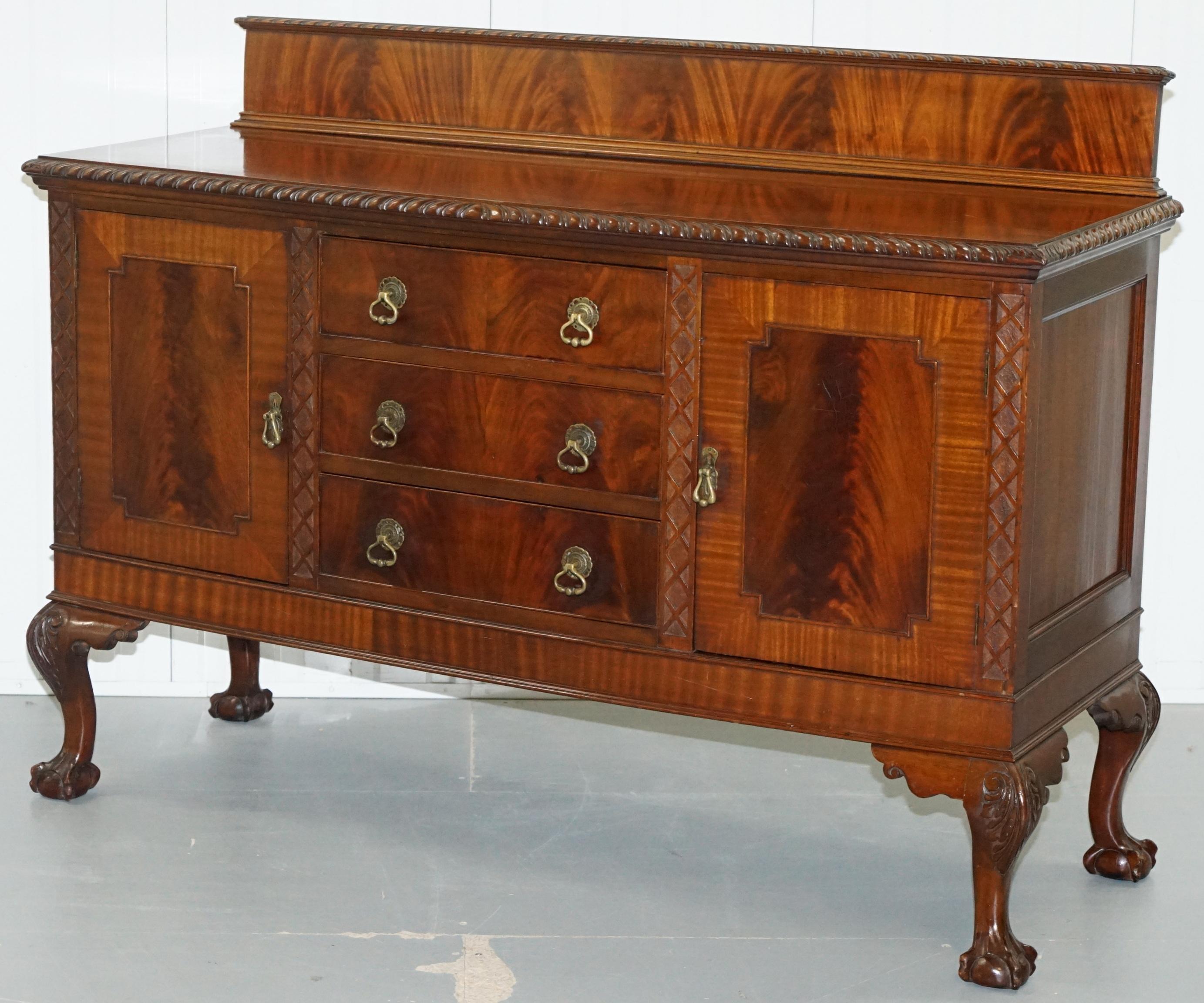 victorian style sideboard