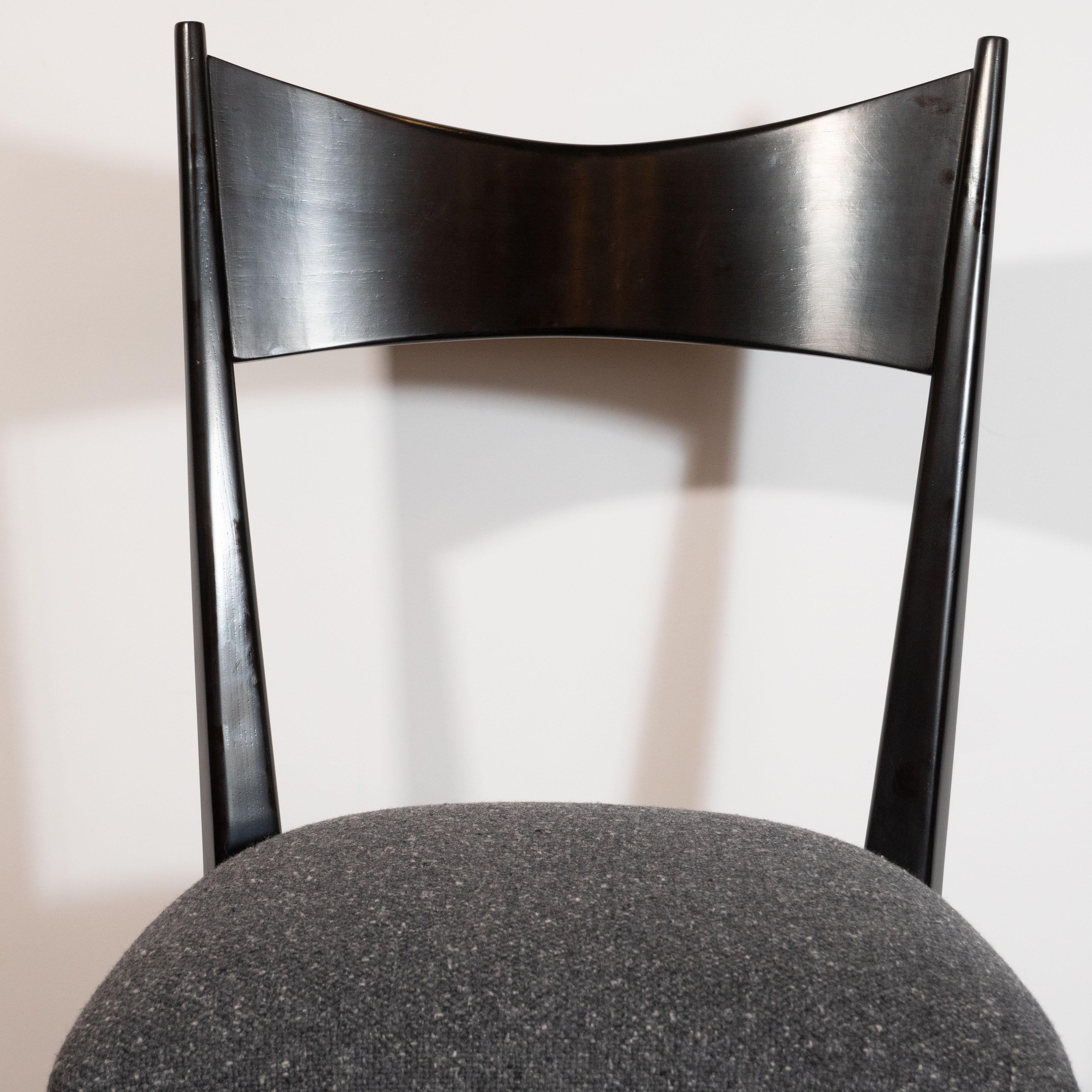 American Pair of Mid-Century Modern Ebonized Walnut Side or Desk Chairs by Paul McCobb