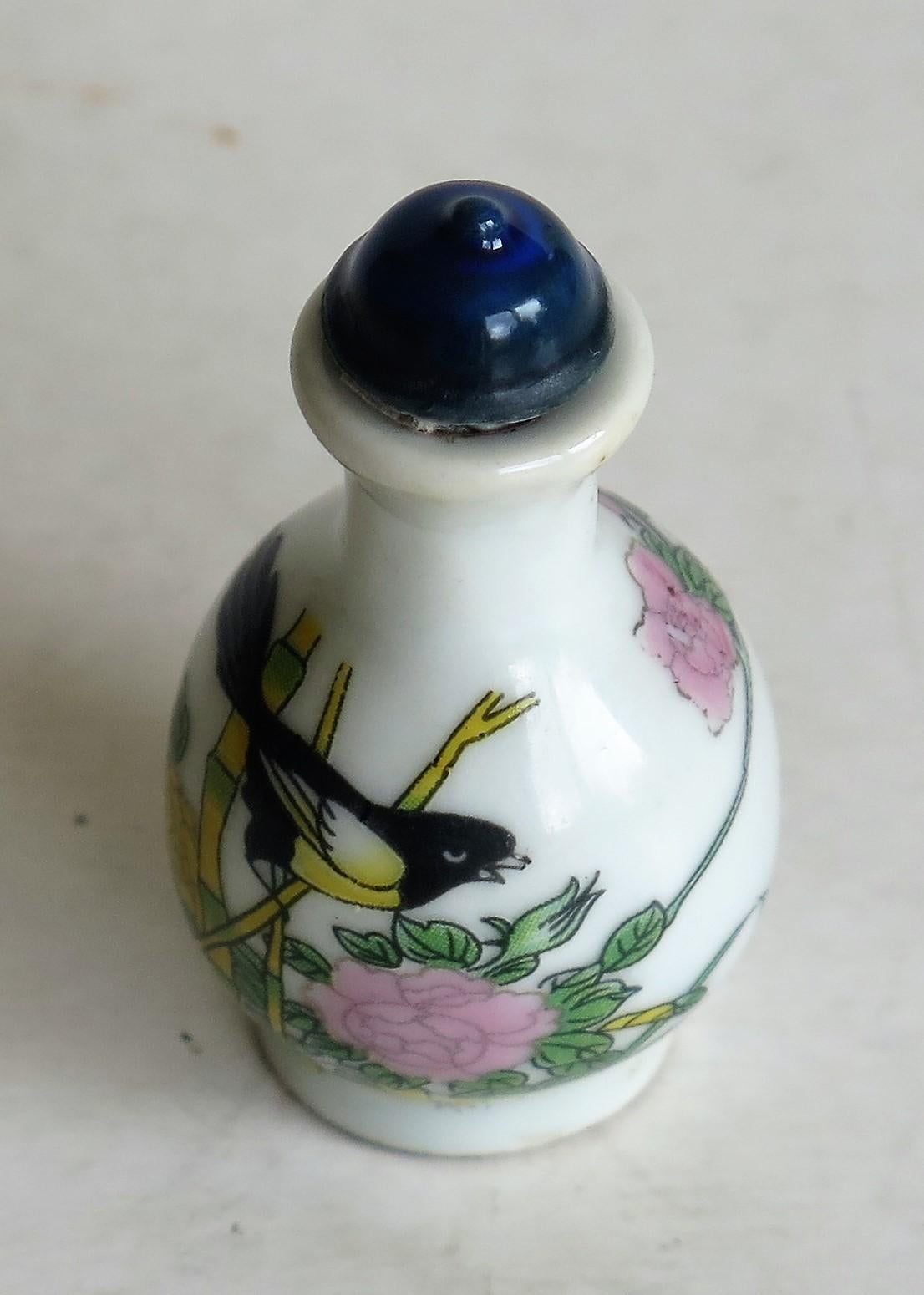 Qing Chinese Porcelain Snuff Bottle, Hand-Painted Birds and Flowers, circa 1930