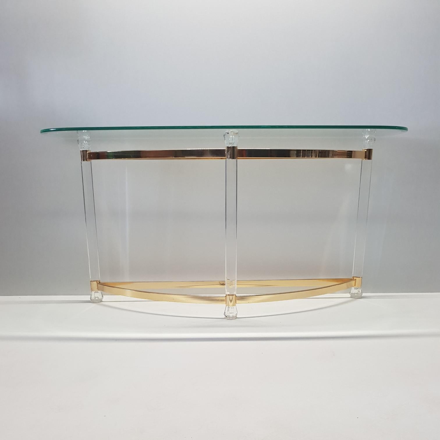 French Brass and Lucite Console Table with Facet Glass Top, 1970s In Good Condition In Valkenswaard, NL