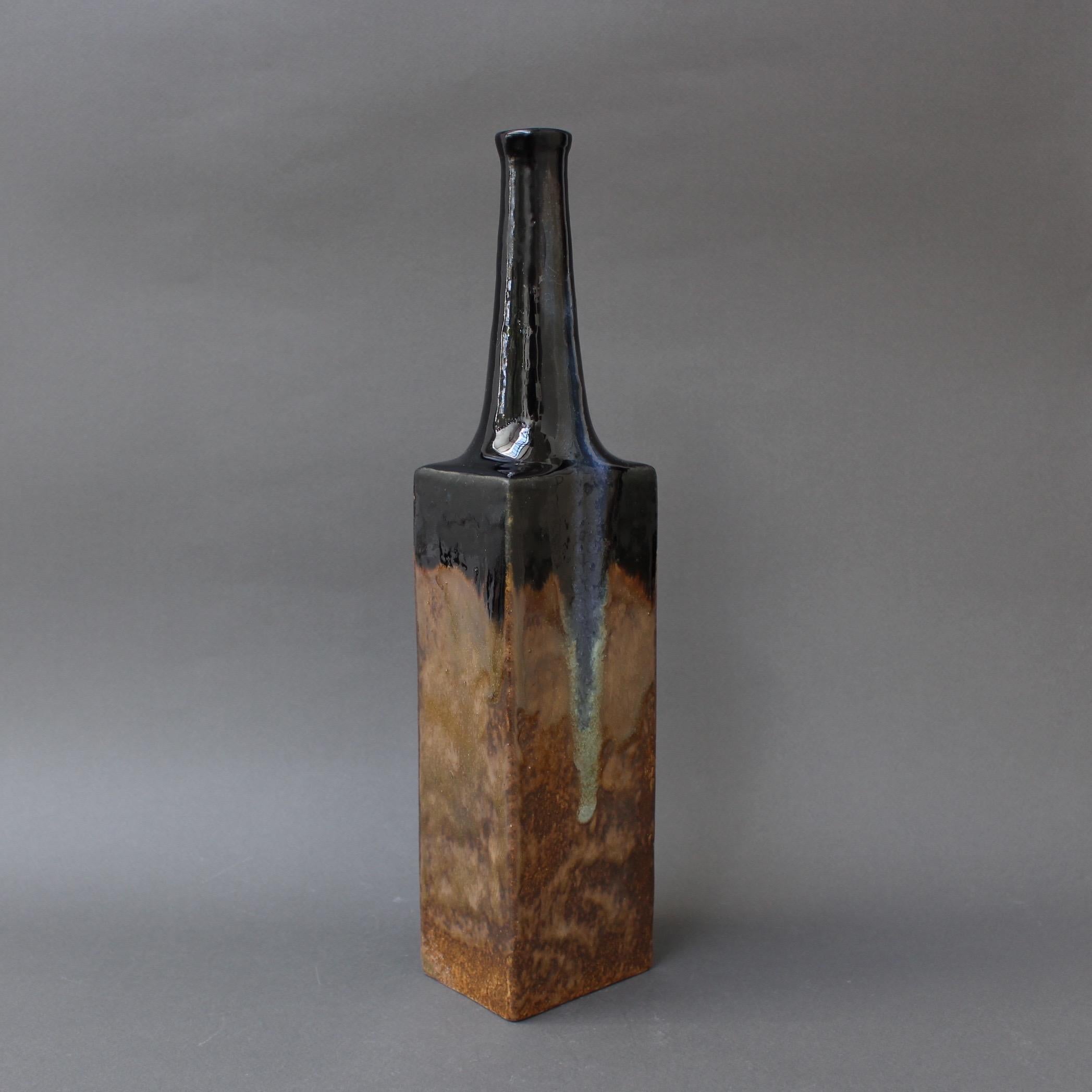 Late 20th Century Black and Chocolate Brown Ceramic Bottle-Shaped Vase by Bruno Gambone, c. 1980s For Sale