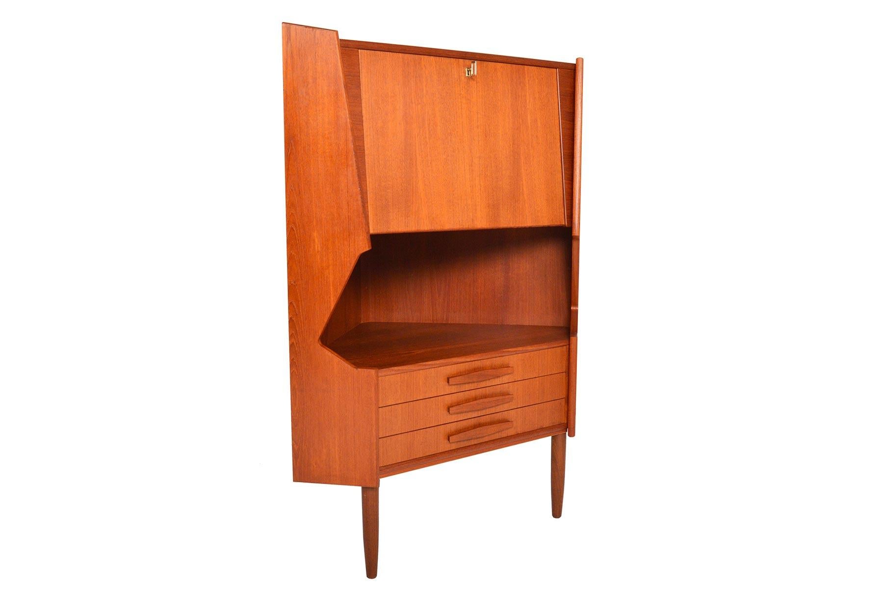 Danish Modern Midcentury Atomic Teak Corner Bar Cabinet 1