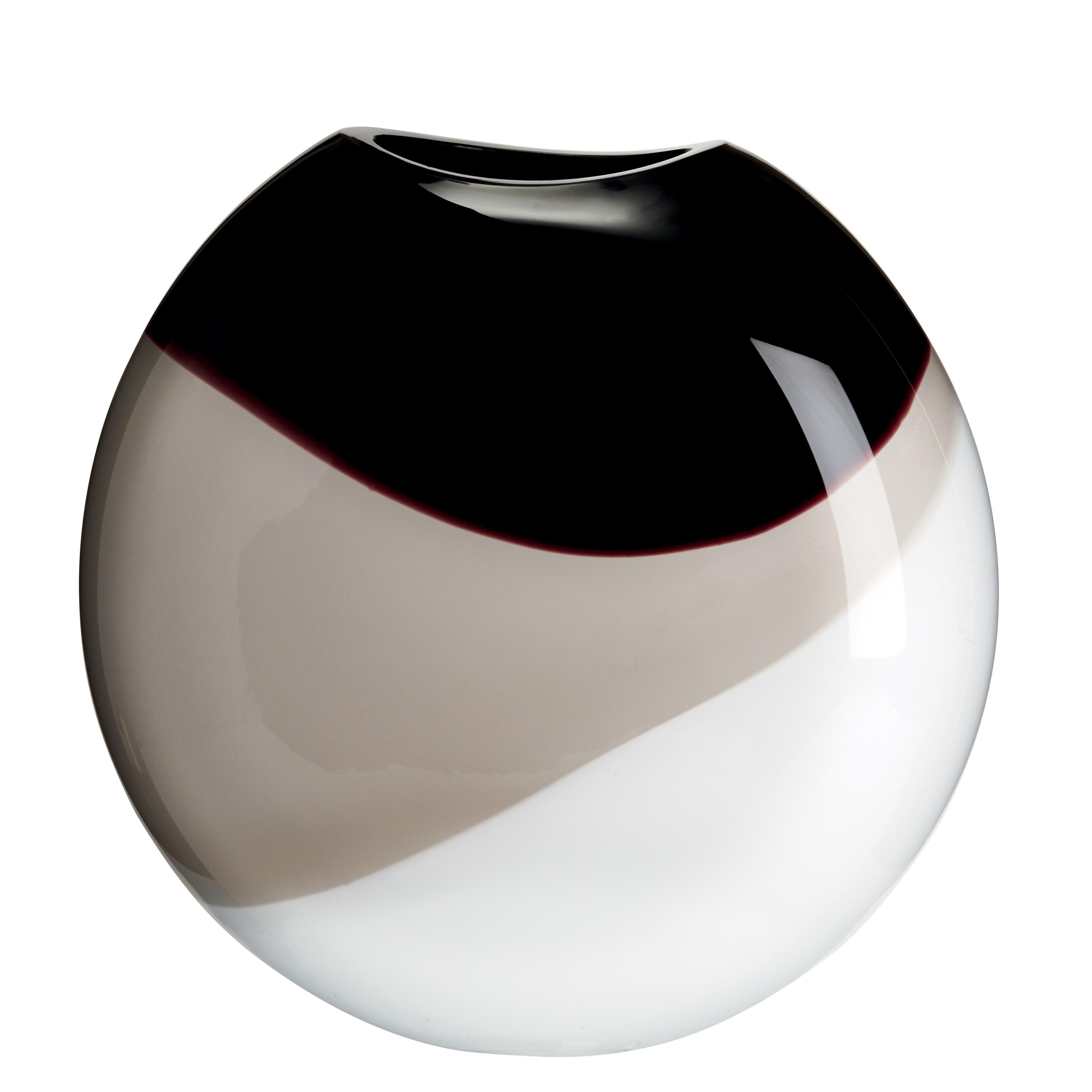 Vaso Eclissi grande in bianco, grigio e nero di Carlo Moretti