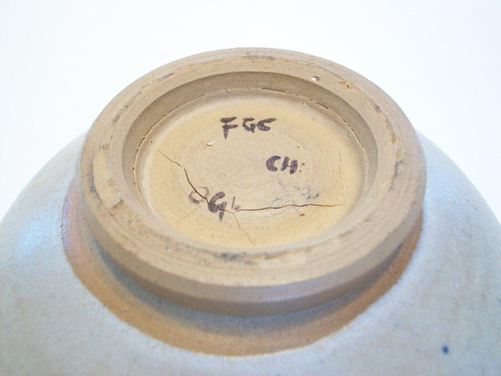 Wheel Thrown & Glazed Studio Pottery Bowl - Signed - Canada - Late 20th Century For Sale 3