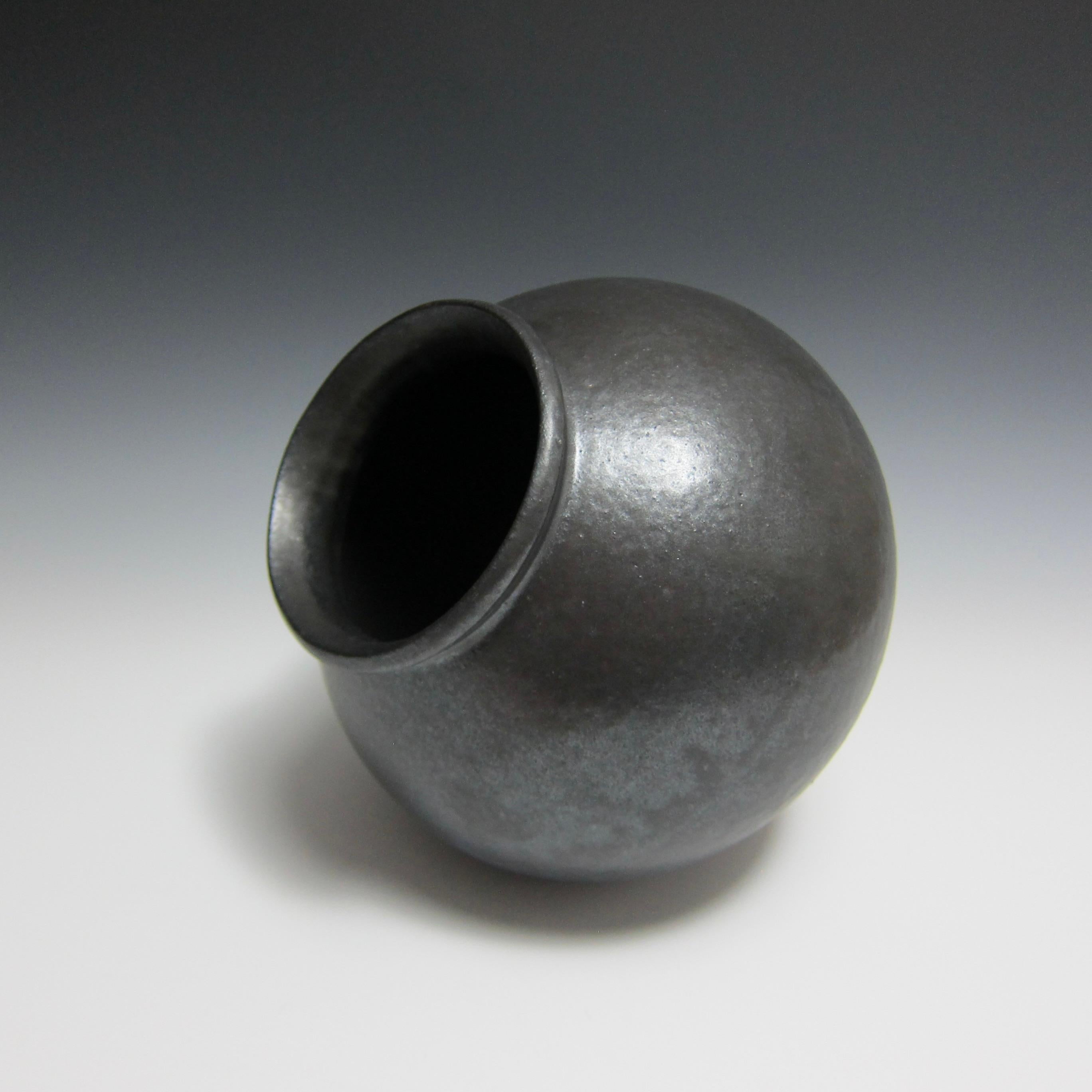 American Wheel Thrown Moon Jar by Jason Fox For Sale