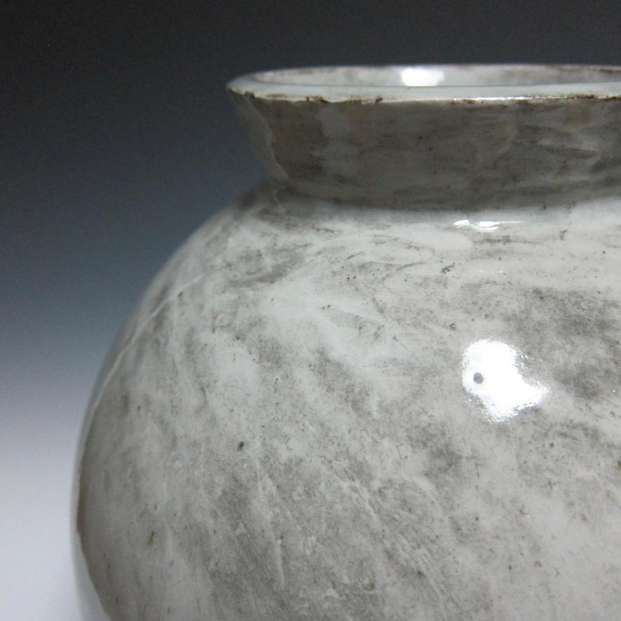 Wheel Thrown Moon Jar by Jason Fox In New Condition For Sale In Burbank, CA