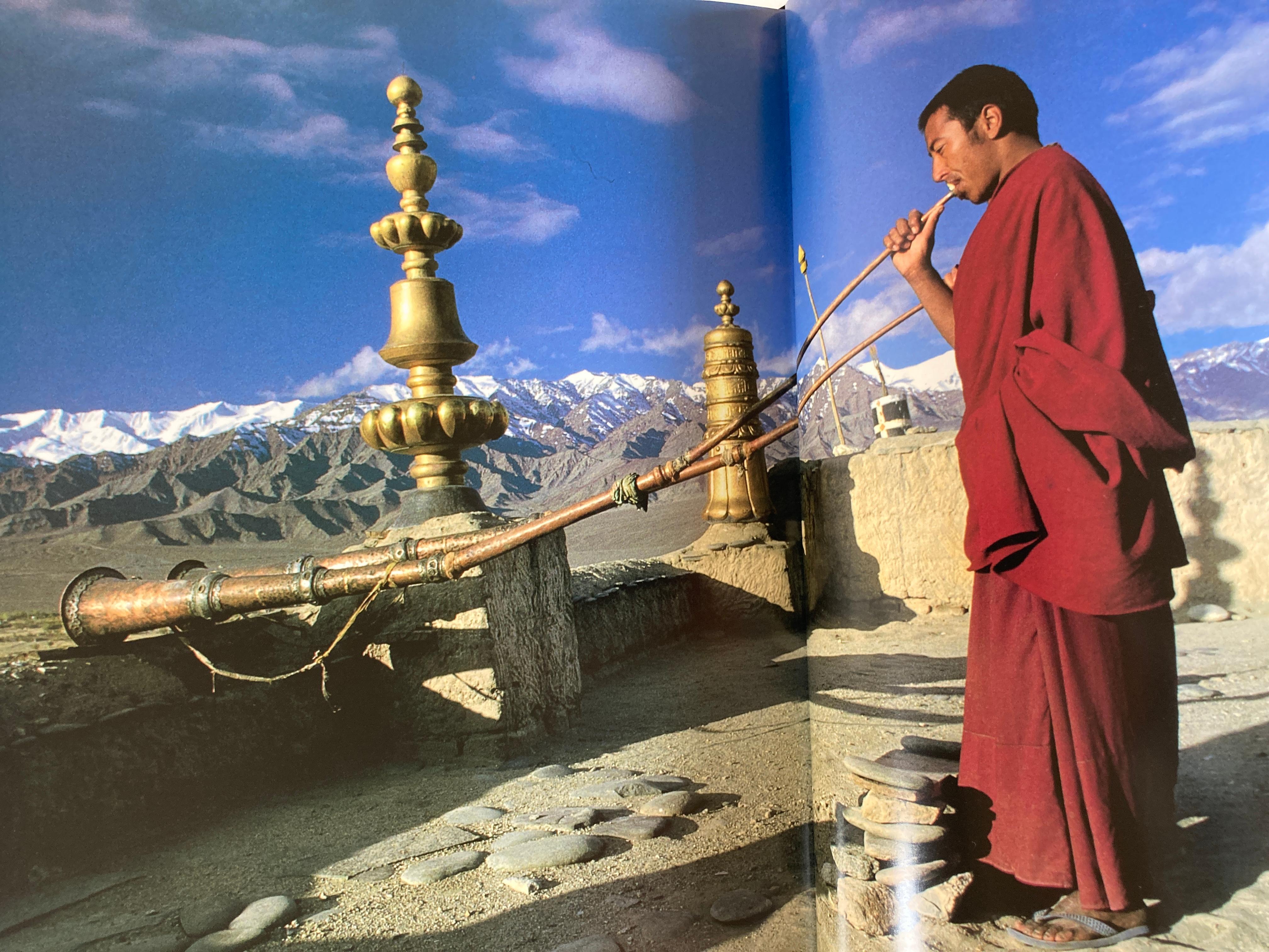 Where Every Breath Is A Prayer Eine fotografische Pilgerreise in Asien, Hardcoverbuch im Angebot 4