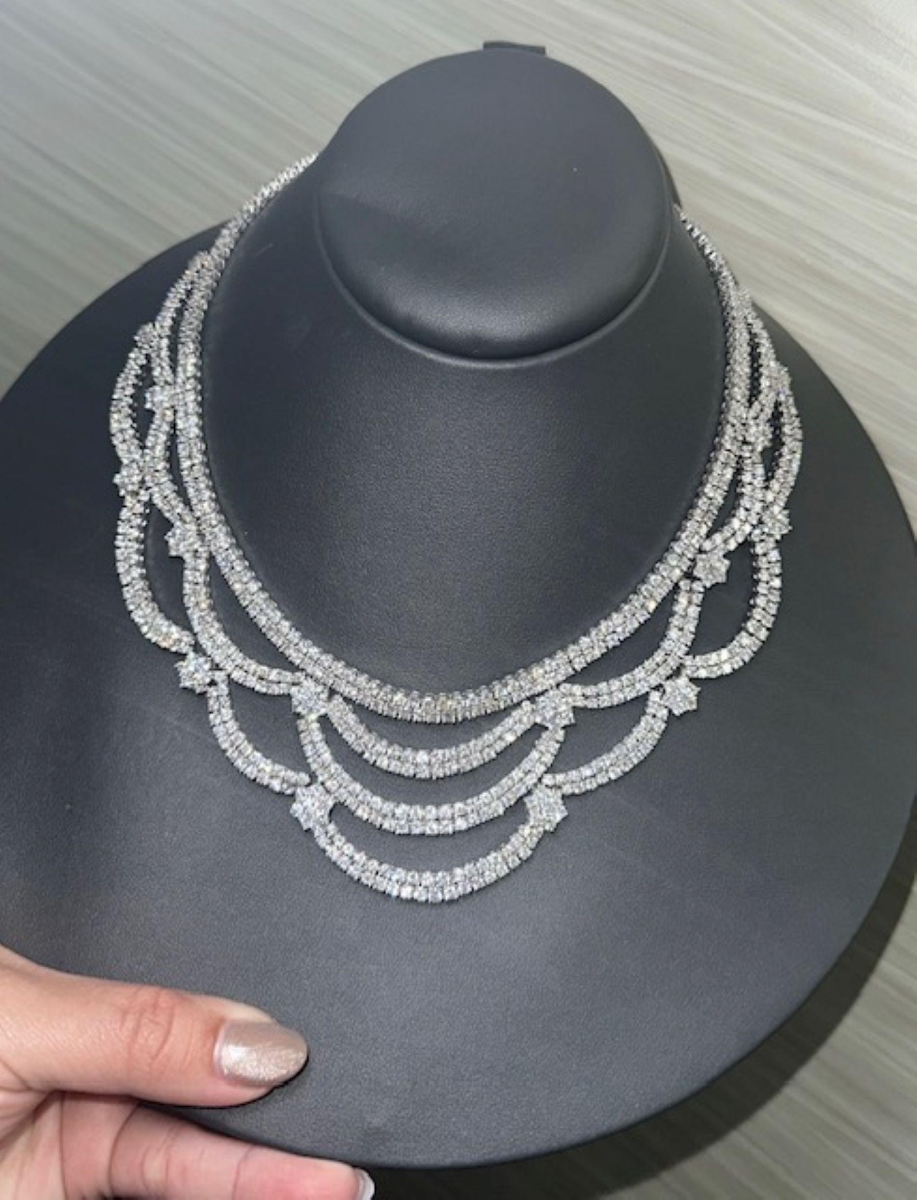 Wo Glamour auf Anmut trifft - 61,00 Karat Diamant-Halsketten im Angebot 1