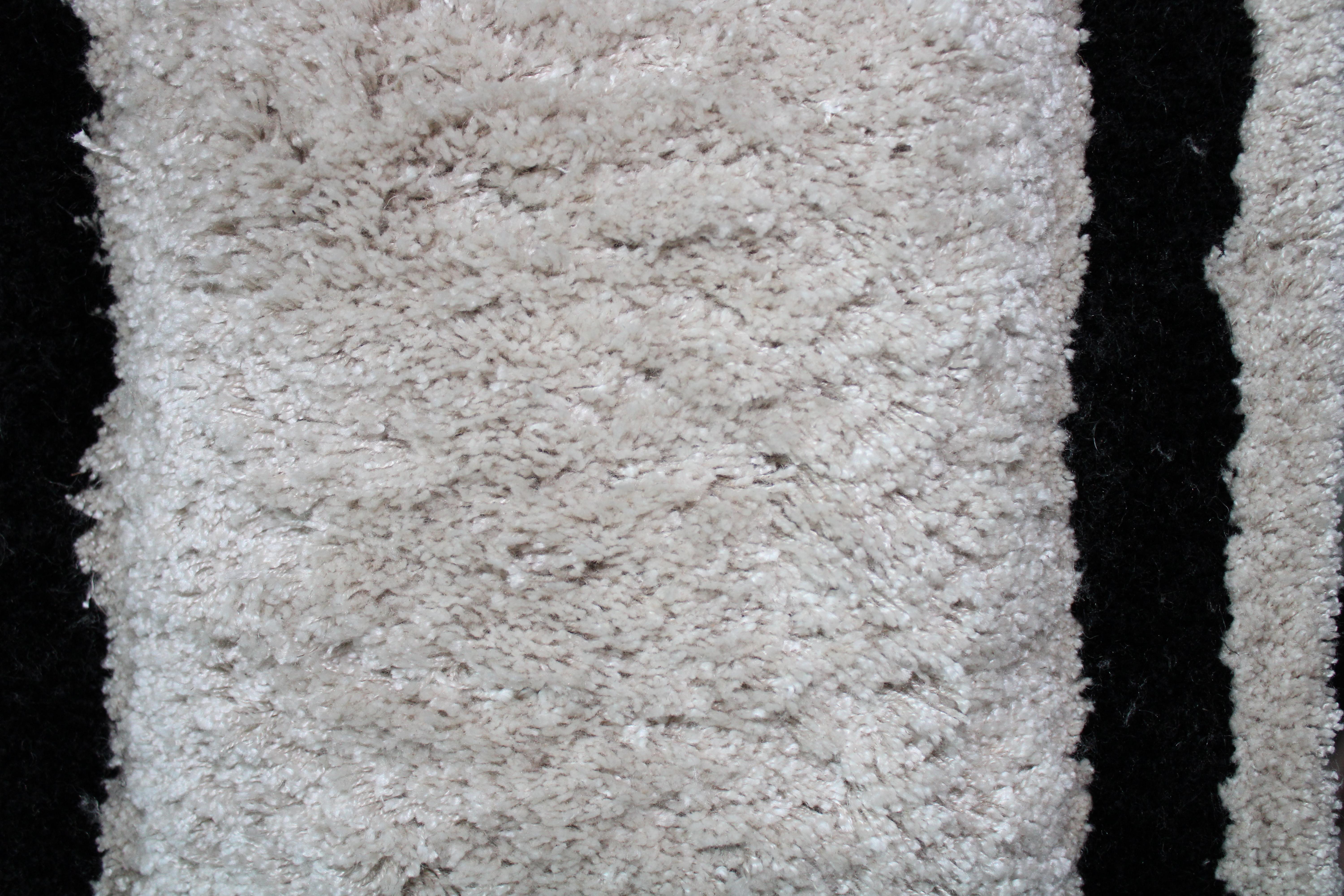 Tissé à la main Tapis crème tufté à la main « Where » de la collection Take Me Up de Paolo Stella en vente
