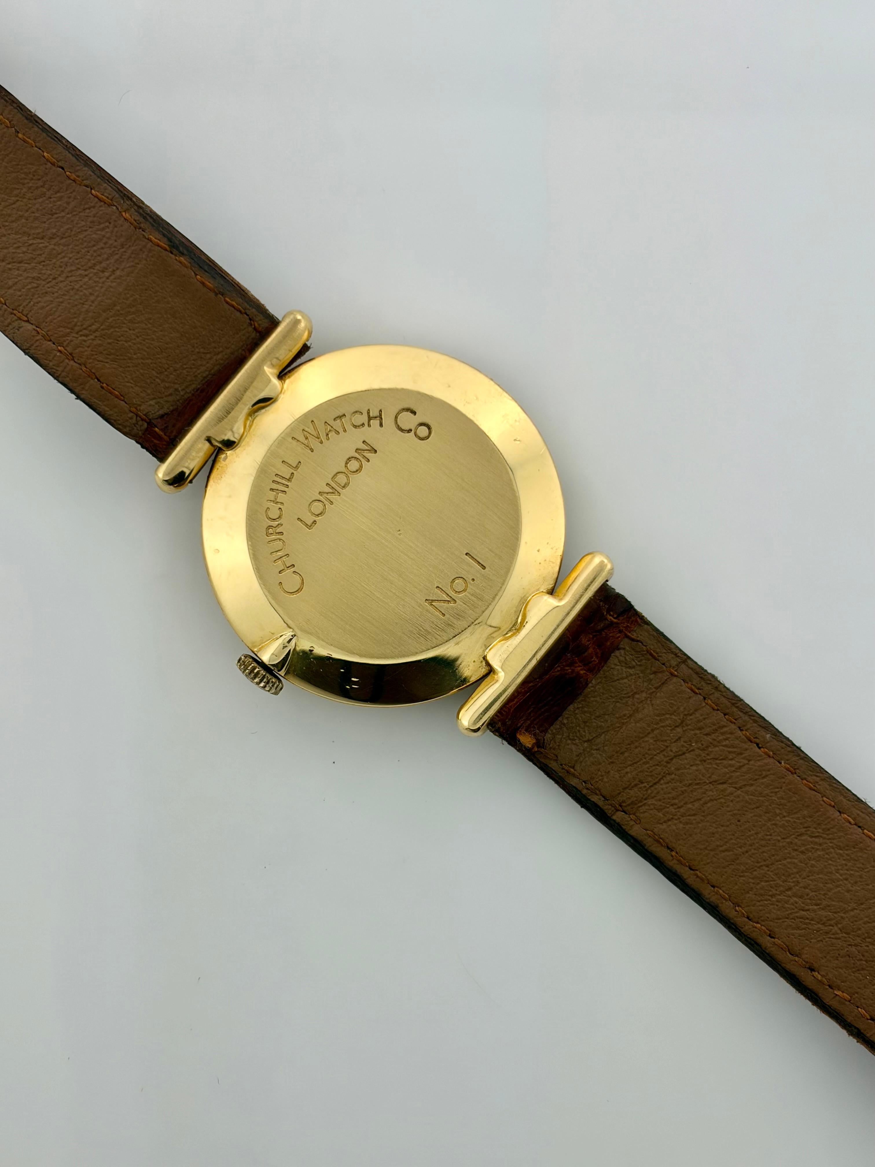 Caprichoso reloj de vestir Churchill London de los años 60 en oro amarillo de 18 quilates en venta 1