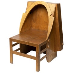 Caprichosa y rara silla "Jacket" de madera de Jean Claude Biraben