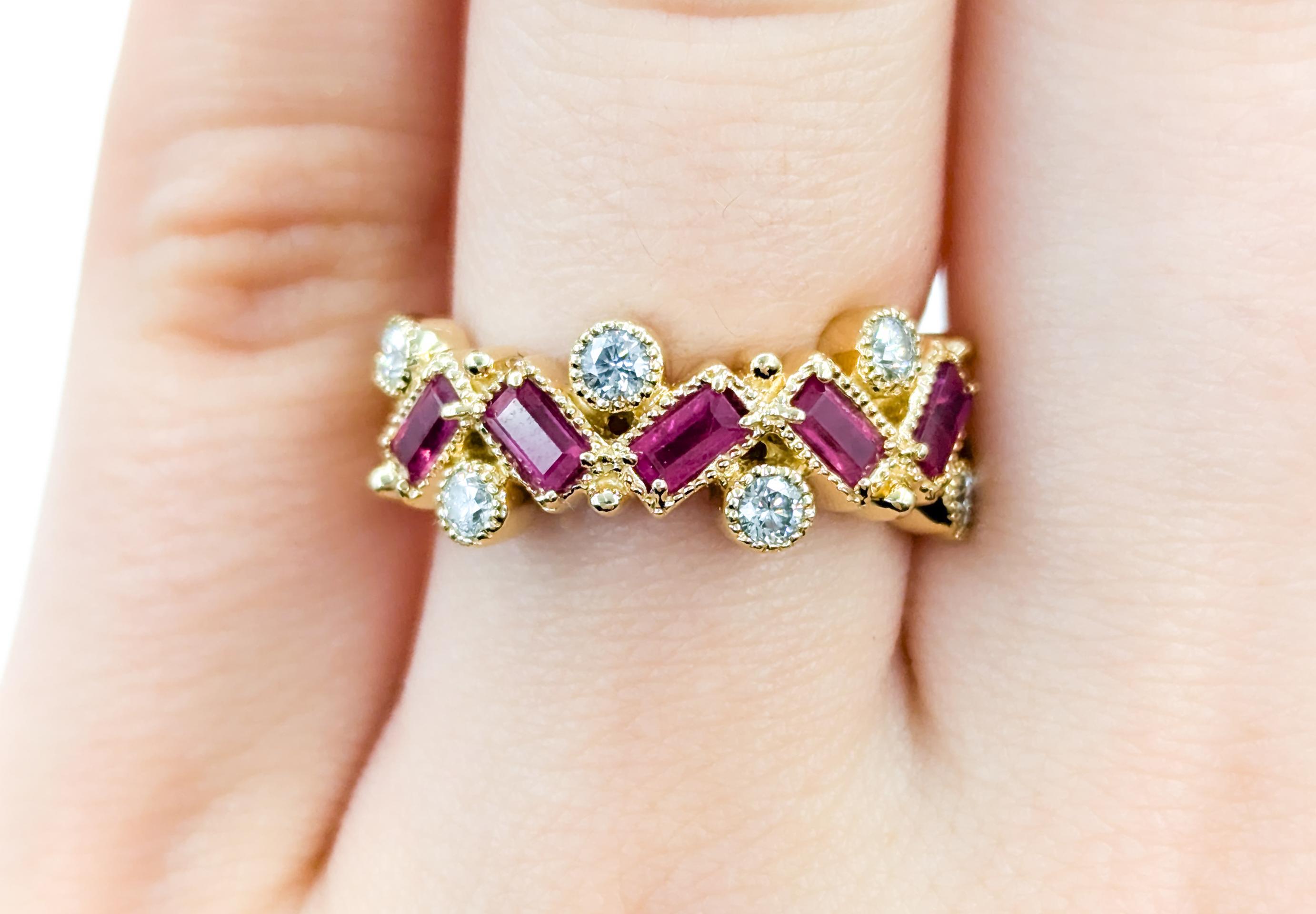 Whimsical Baguette Ruby & Diamond Ring in Yellow Gold In Excellent Condition For Sale In Bloomington, MN