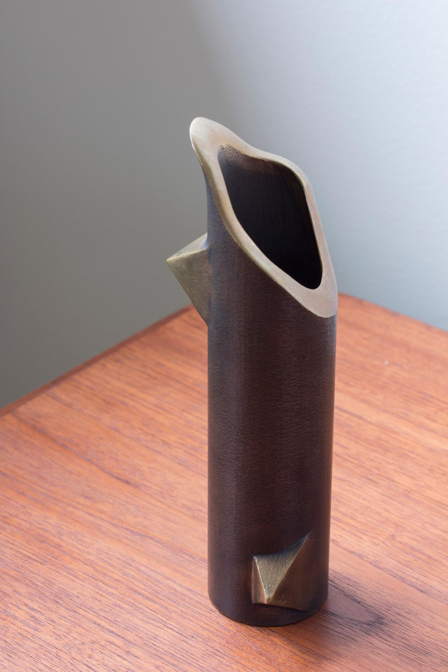 Scandinave moderne Whimsical biomorphic bronze vase by Ekbergs, 1960-70s, Sweden en vente