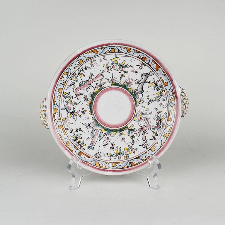 Skurrile rosa und grüne Frühlings-Thema-Teller aus Keramik, hergestellt in Portugal (Portugiesisch) im Angebot