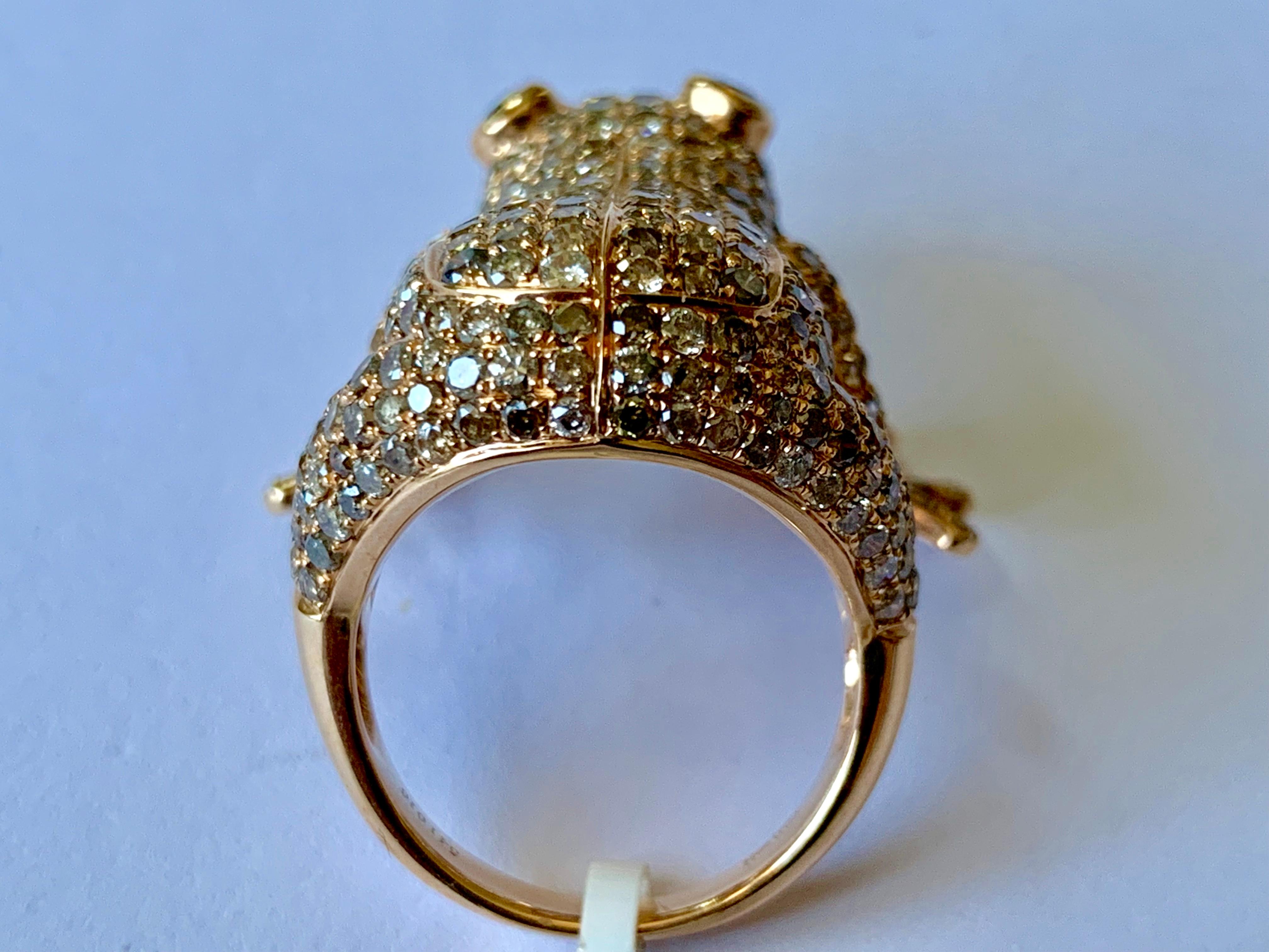 Whimsical Champagne Diamond Pink Gold Frog Ring In New Condition In Zurich, Zollstrasse