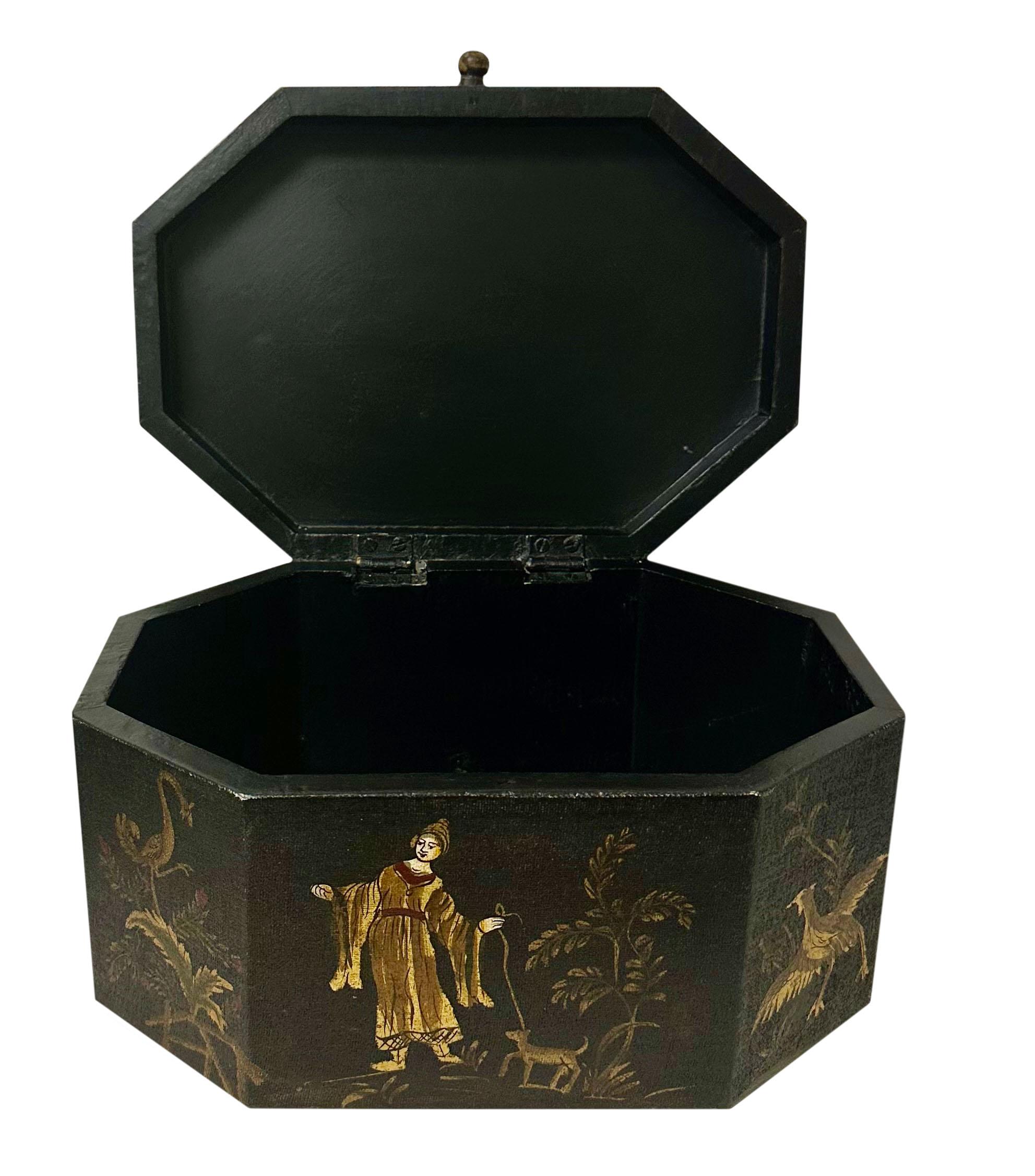 chinoiserie box with lid