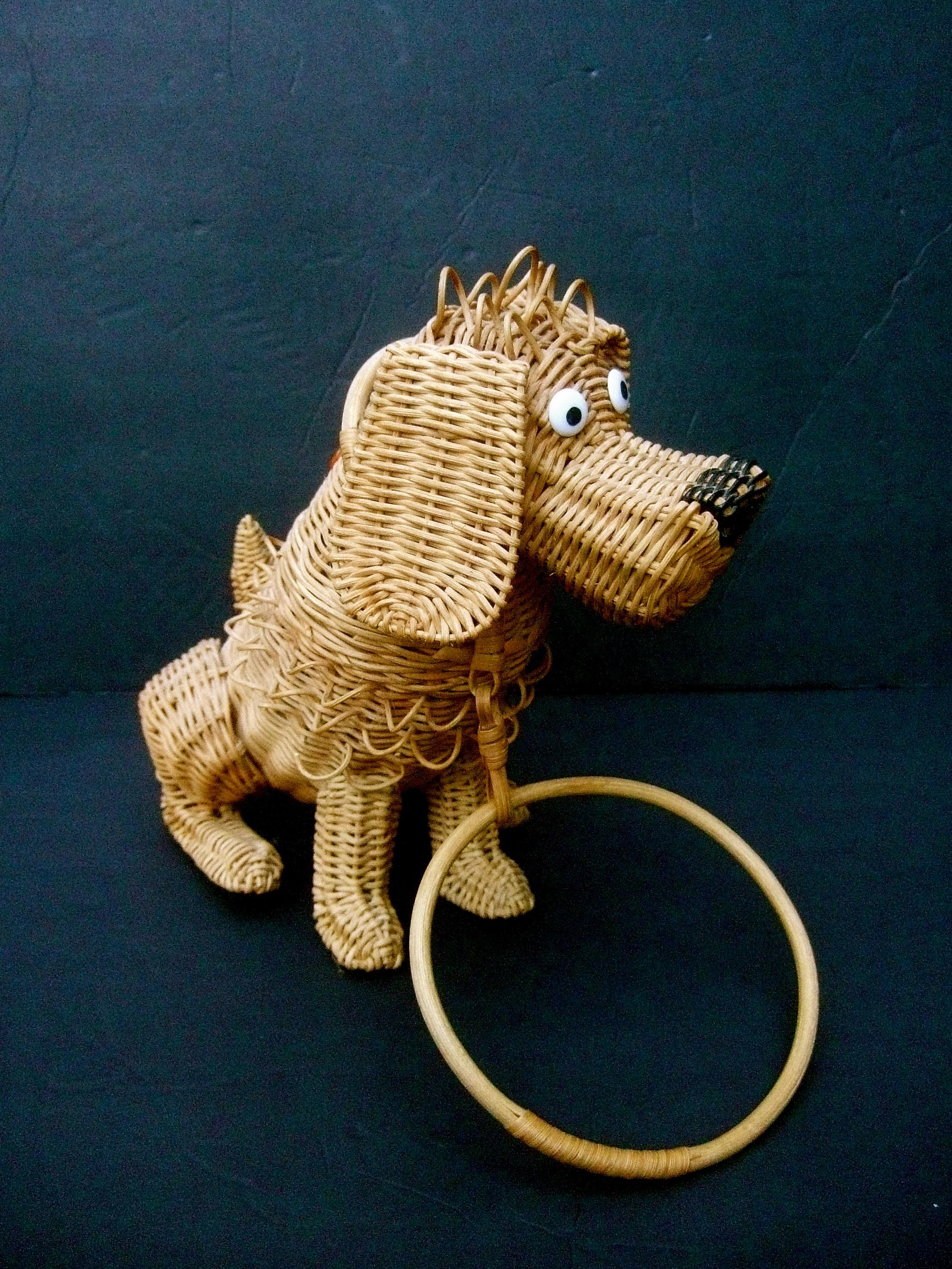 Whimsical Extremely Rare Handmade Artisan Wicker Canine Handbag circa 1950s In Good Condition In University City, MO