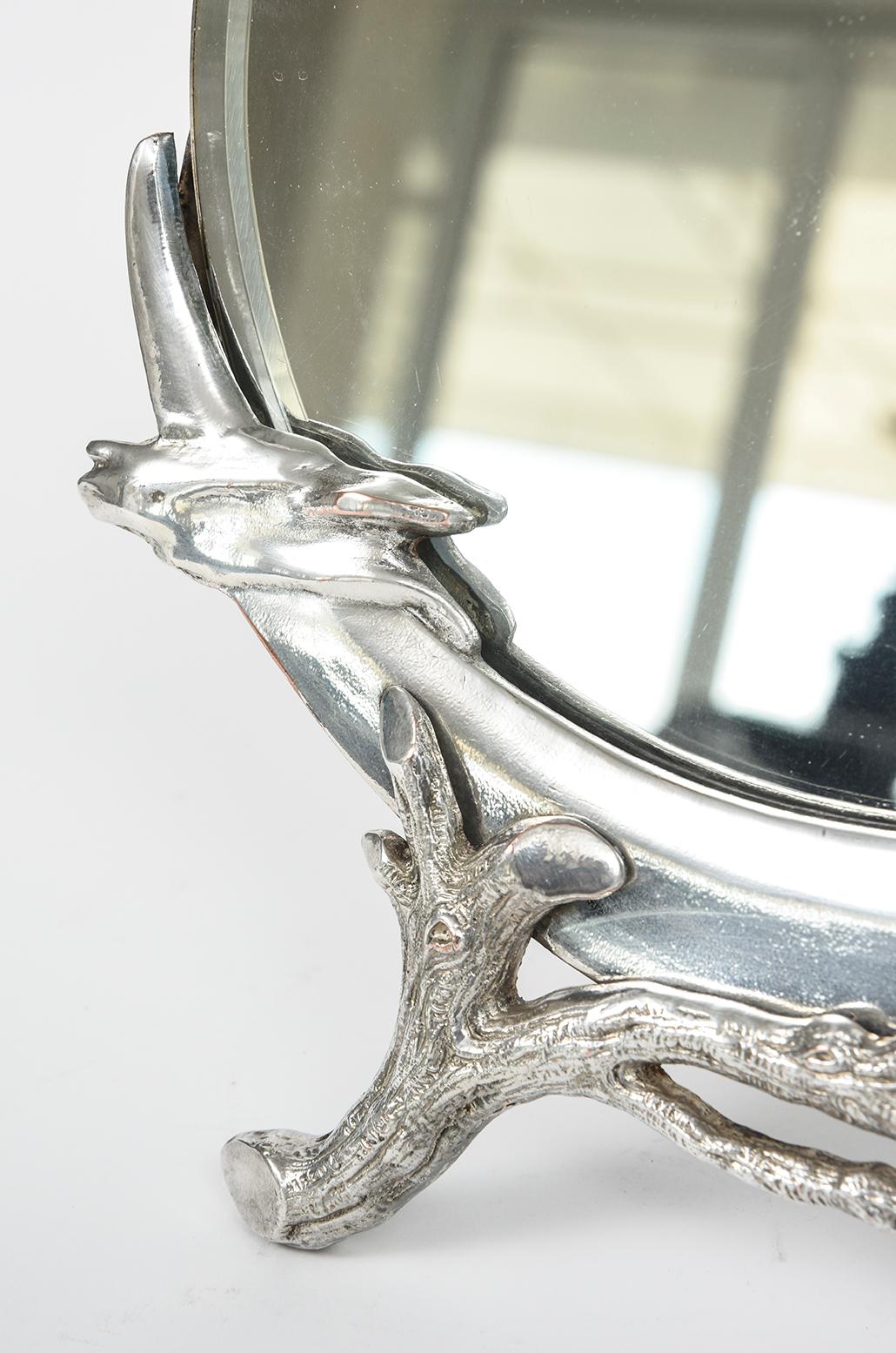 20ième siècle Miroir de table en verre biseauté avec hibou figuratif sur une branche en vente