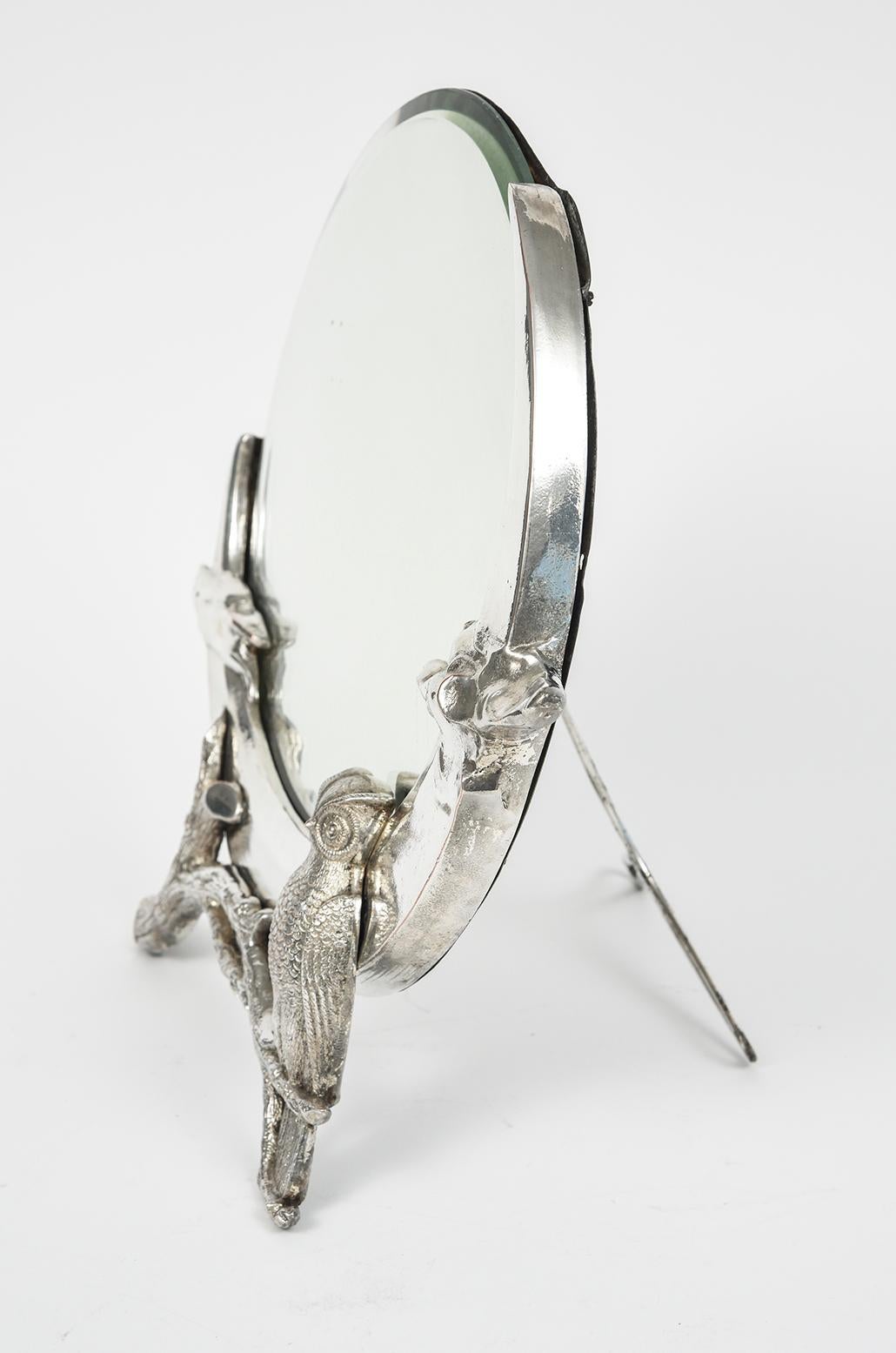 Miroir de table en verre biseauté avec hibou figuratif sur une branche en vente 1