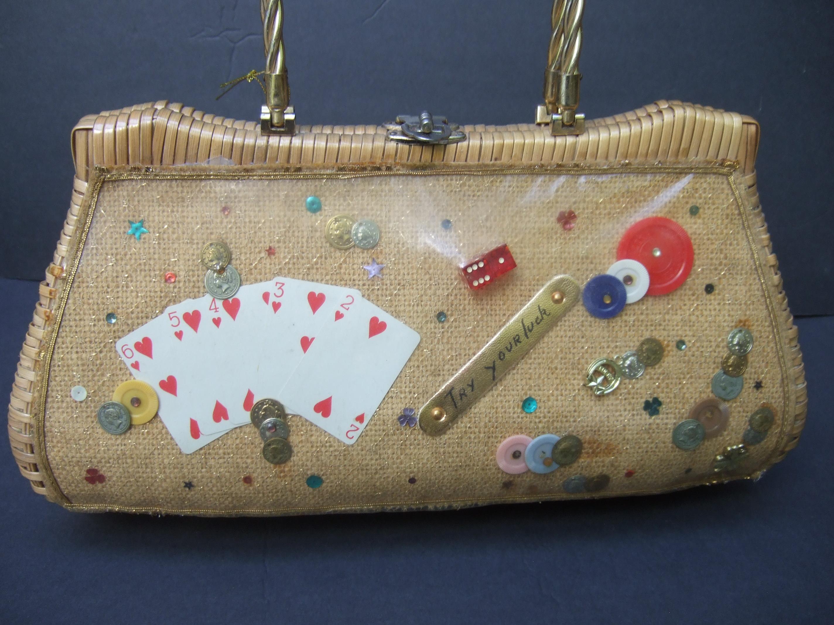 Whimsical Gambling Themed Woven Wicker Retro Handbag c 1960s In Good Condition For Sale In University City, MO