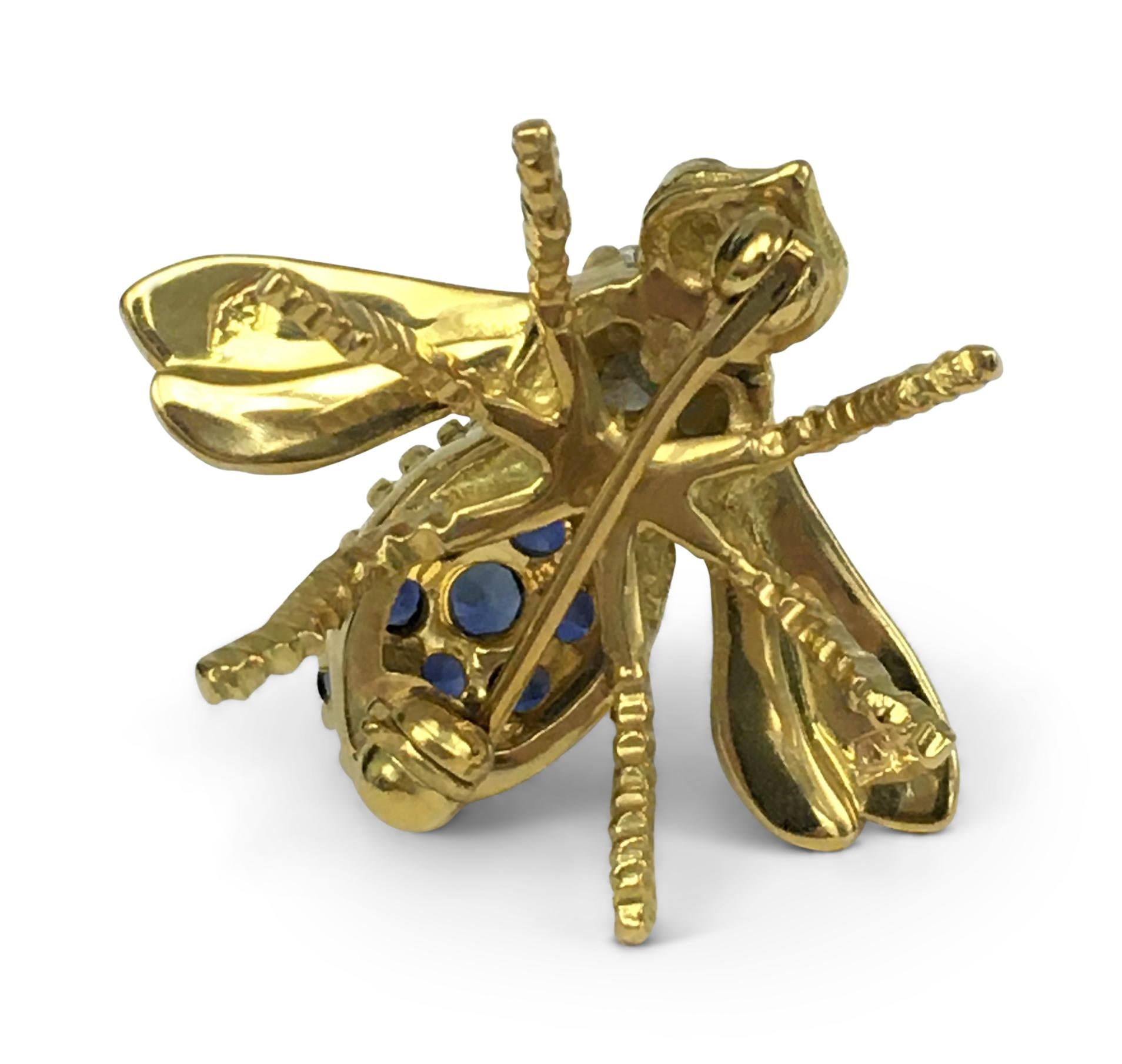 Whimsical Gold Diamond and Sapphire Bumble Bee Pin In Excellent Condition In New York, NY