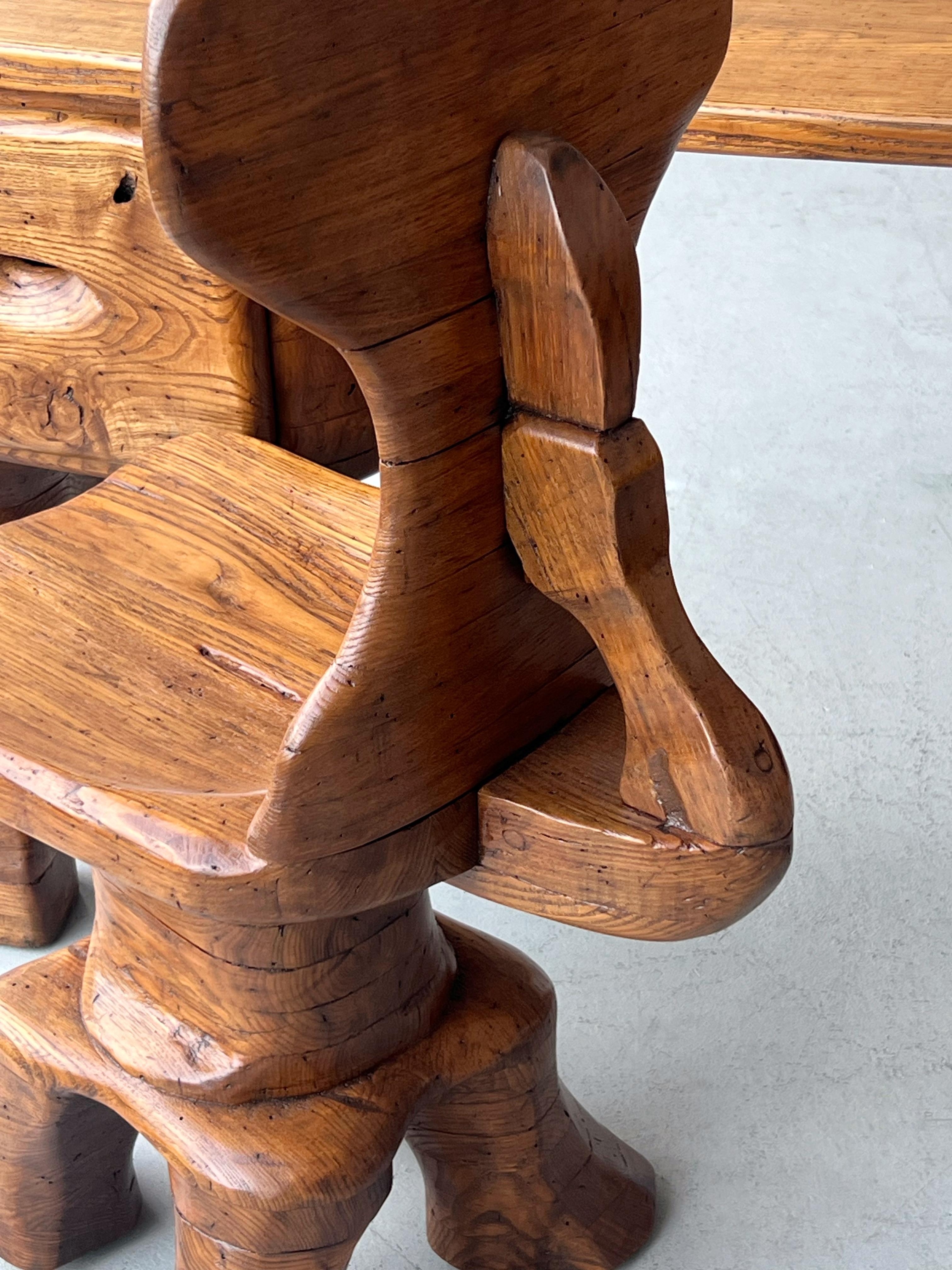 Skurriler handgeschnitzter Studio Craft-Schreibtisch und im Angebot 5