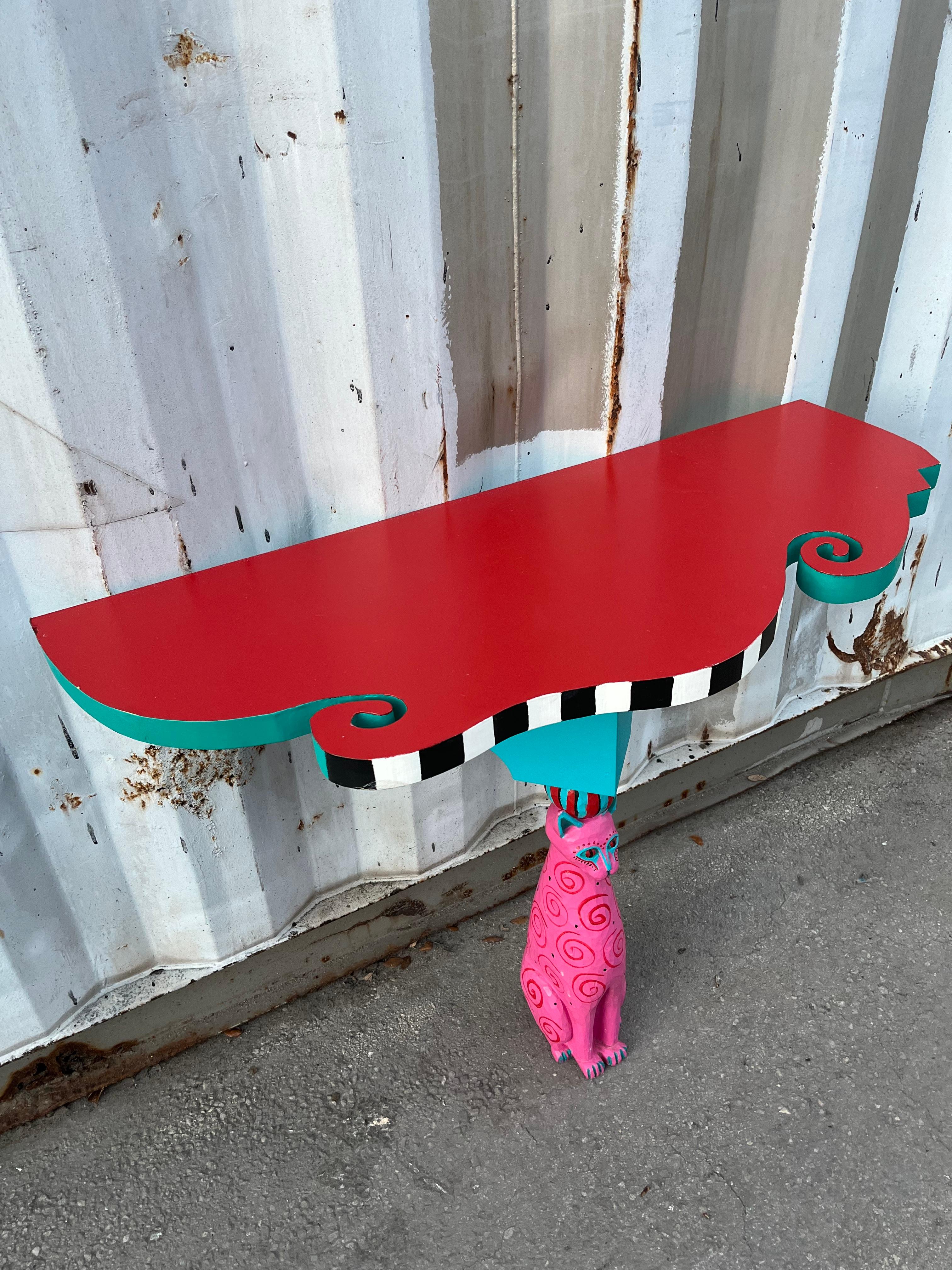 Consola artesanal con pedestal para gatos. Hecho a mano en venta