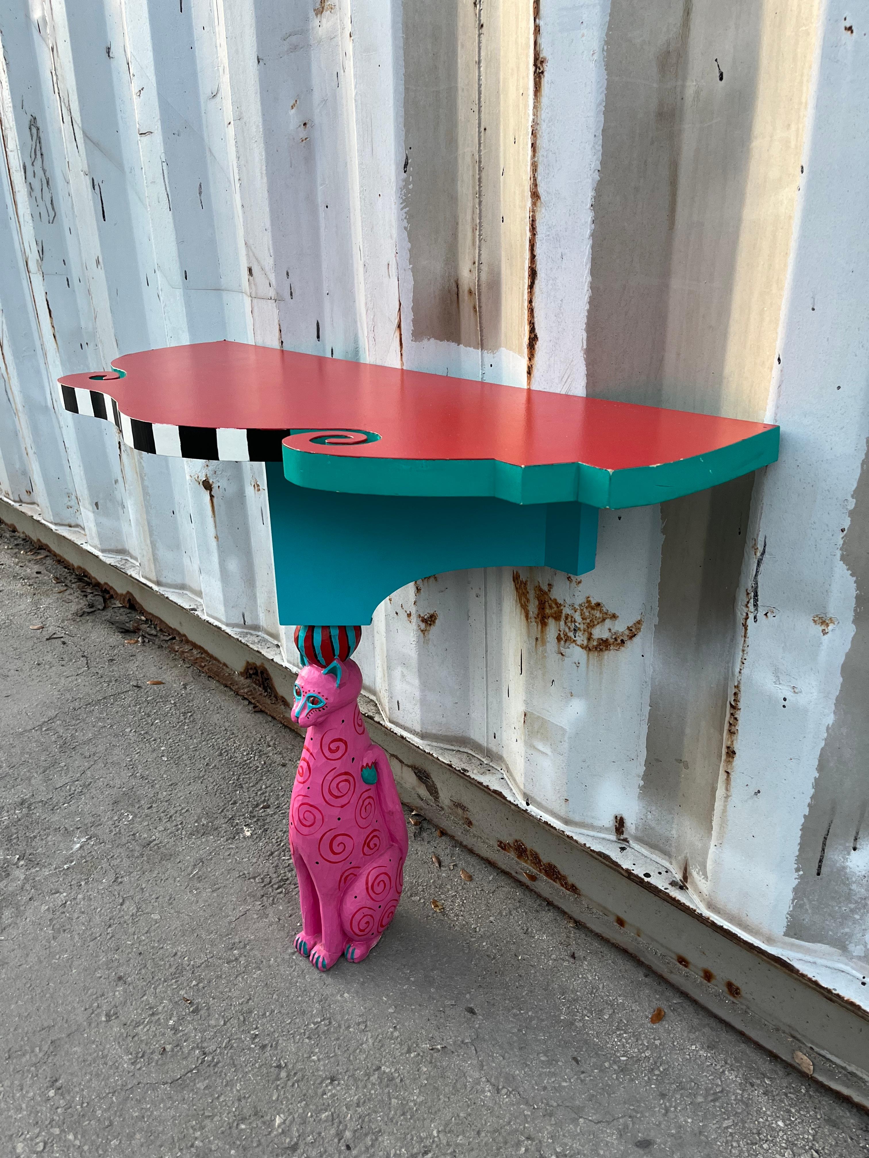 Consola artesanal con pedestal para gatos. Siglo XXI y contemporáneo en venta