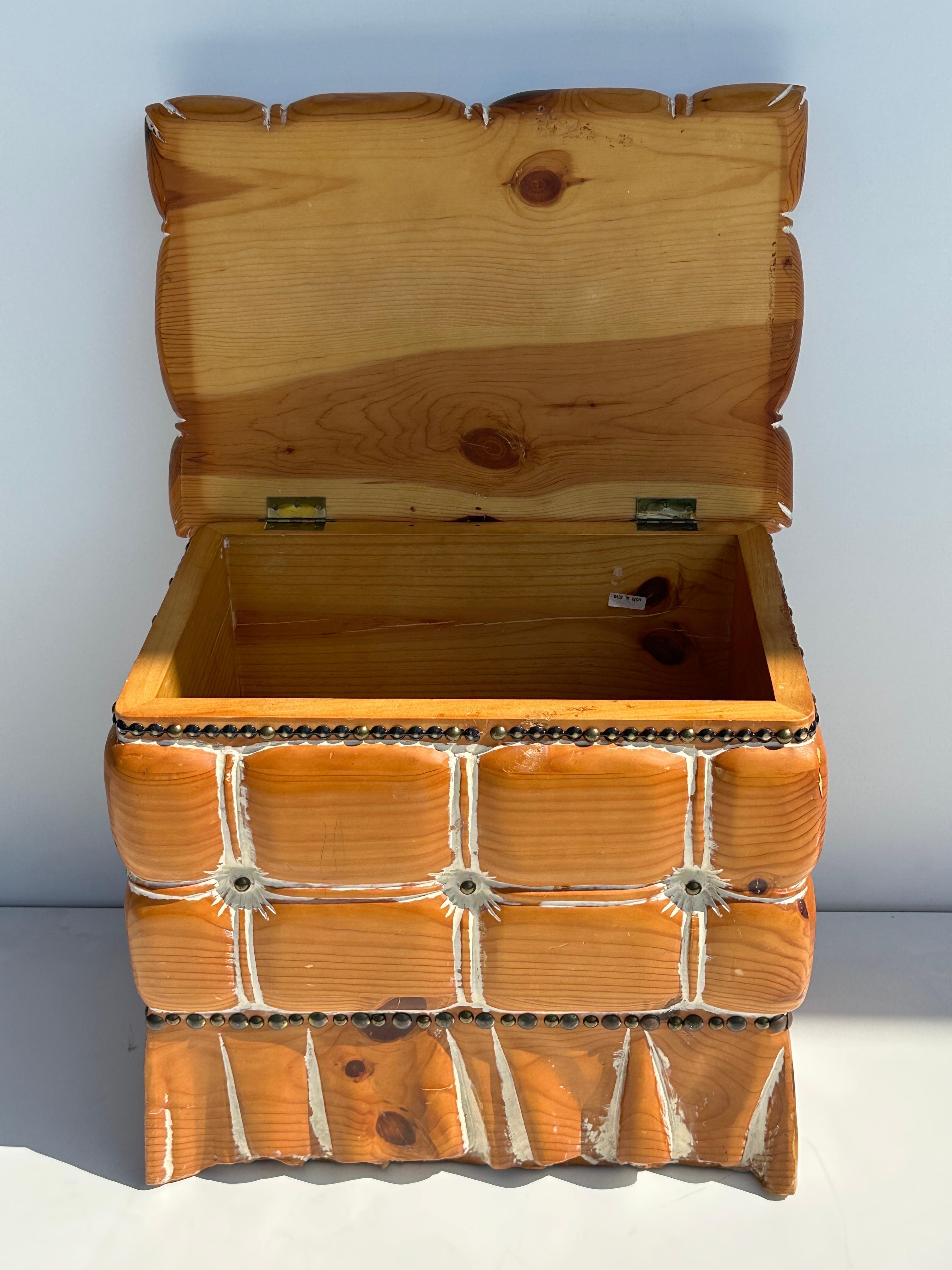Whimsical Knotty Pine Trunk / Storage Box For Sale 4