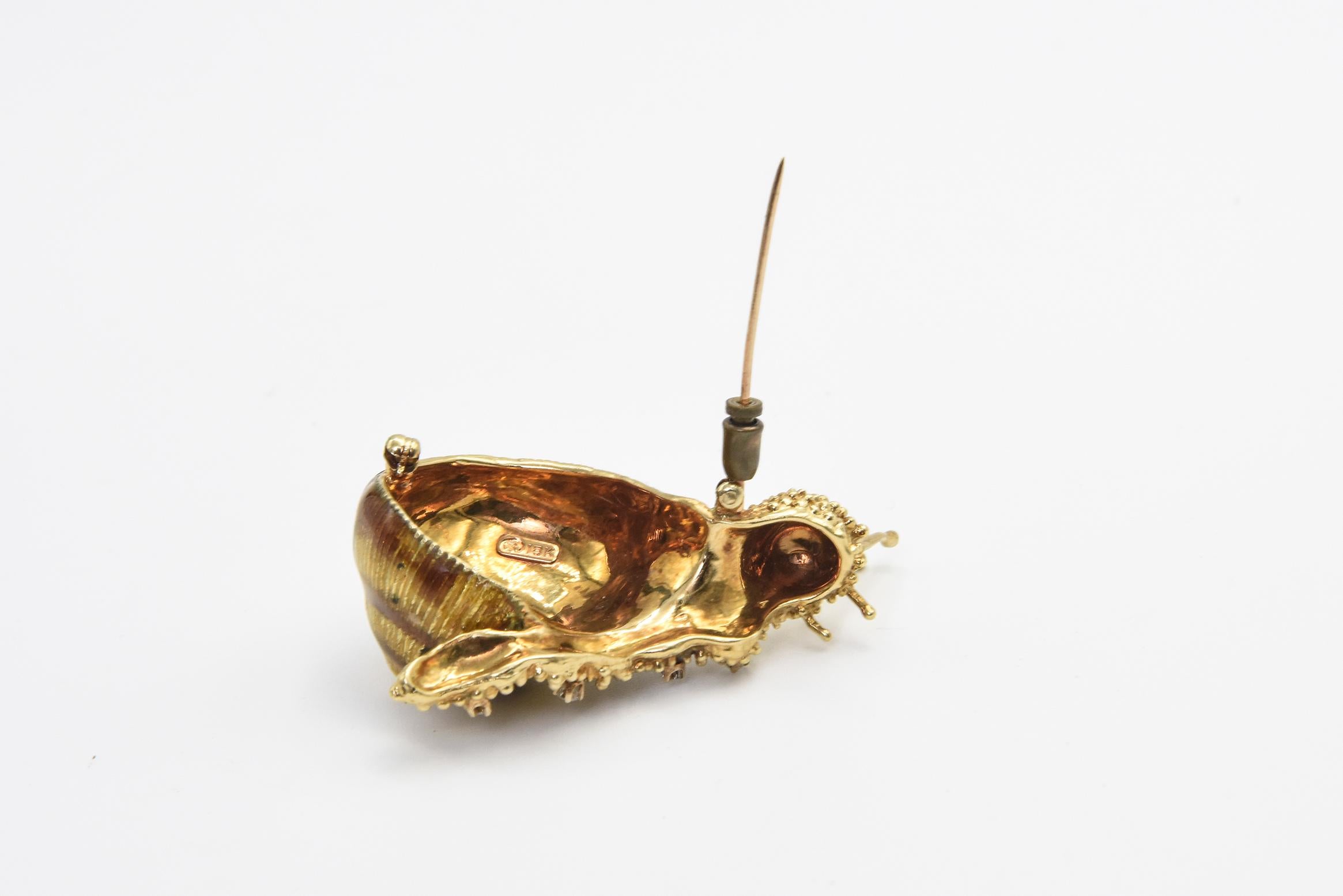 Whimsical Large Enamel and Diamond Yellow Gold Snail Brooch In Good Condition For Sale In Miami Beach, FL