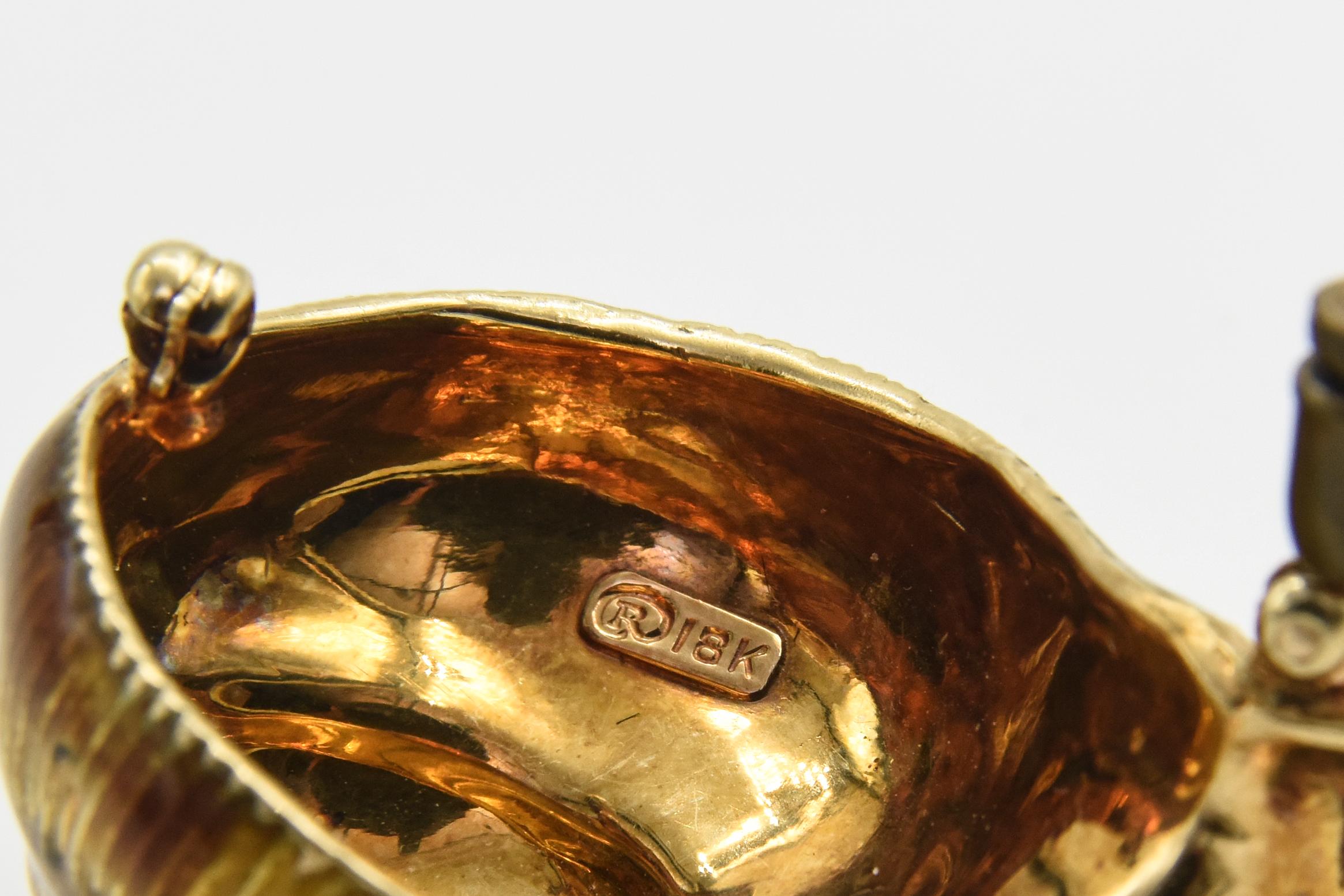 Grande broche escargot fantaisiste en or jaune avec émail et diamants en vente 3