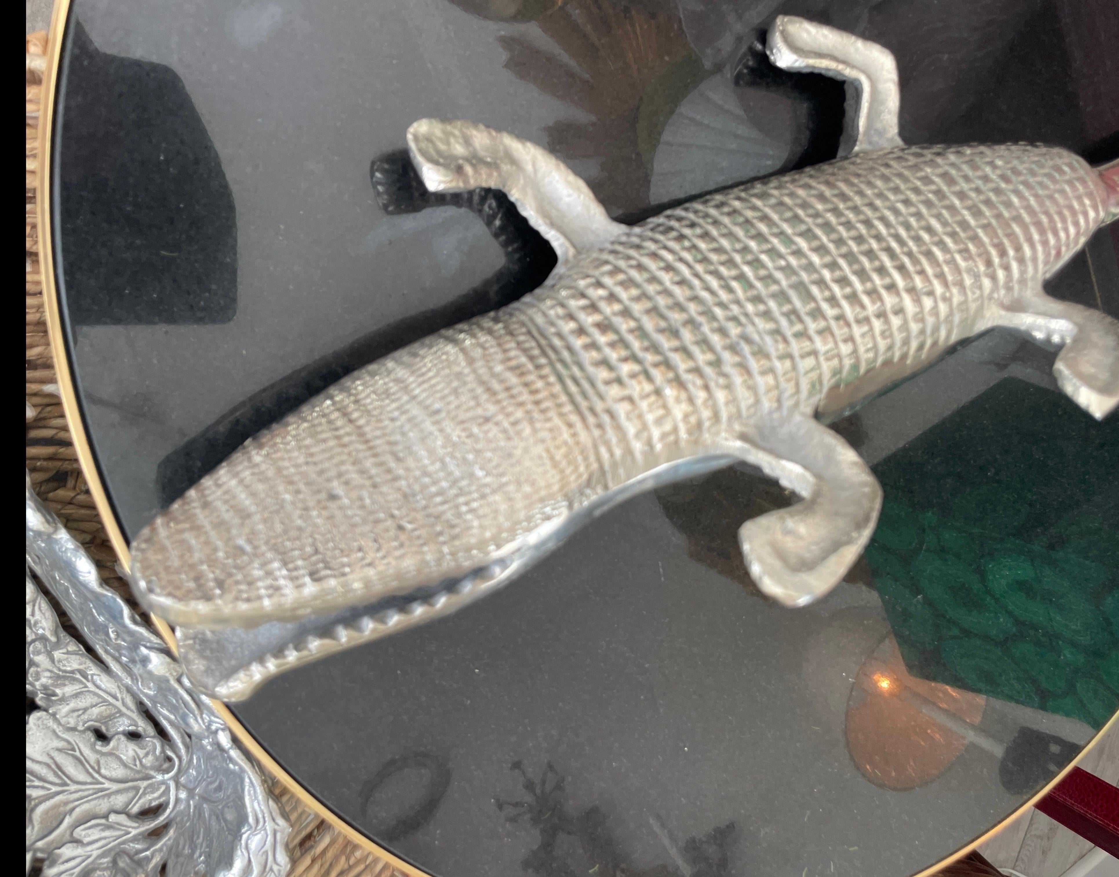 Aluminium Sculpture fantaisiste en métal représentant un alligator en vente