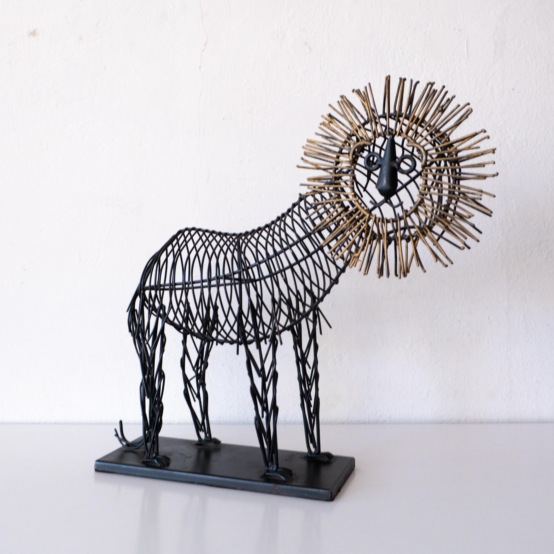 Scultura di leone in filo metallico nello stile di C. Jere In condizioni buone in vendita a San Diego, CA