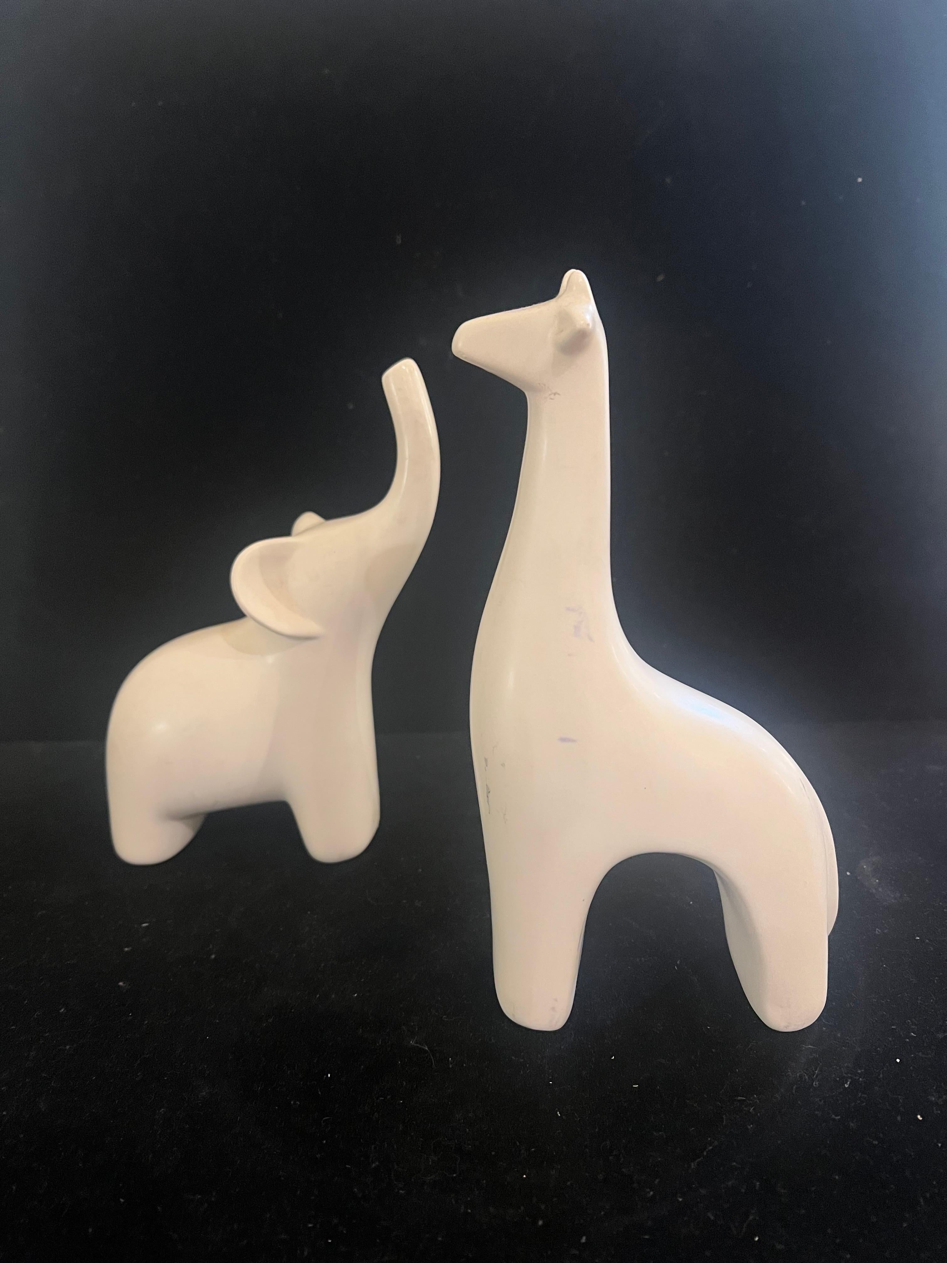 Space Age Whimsical Modernist Pair Of Elephant & Giraffe in Mate satin Porcelain Finish For Sale