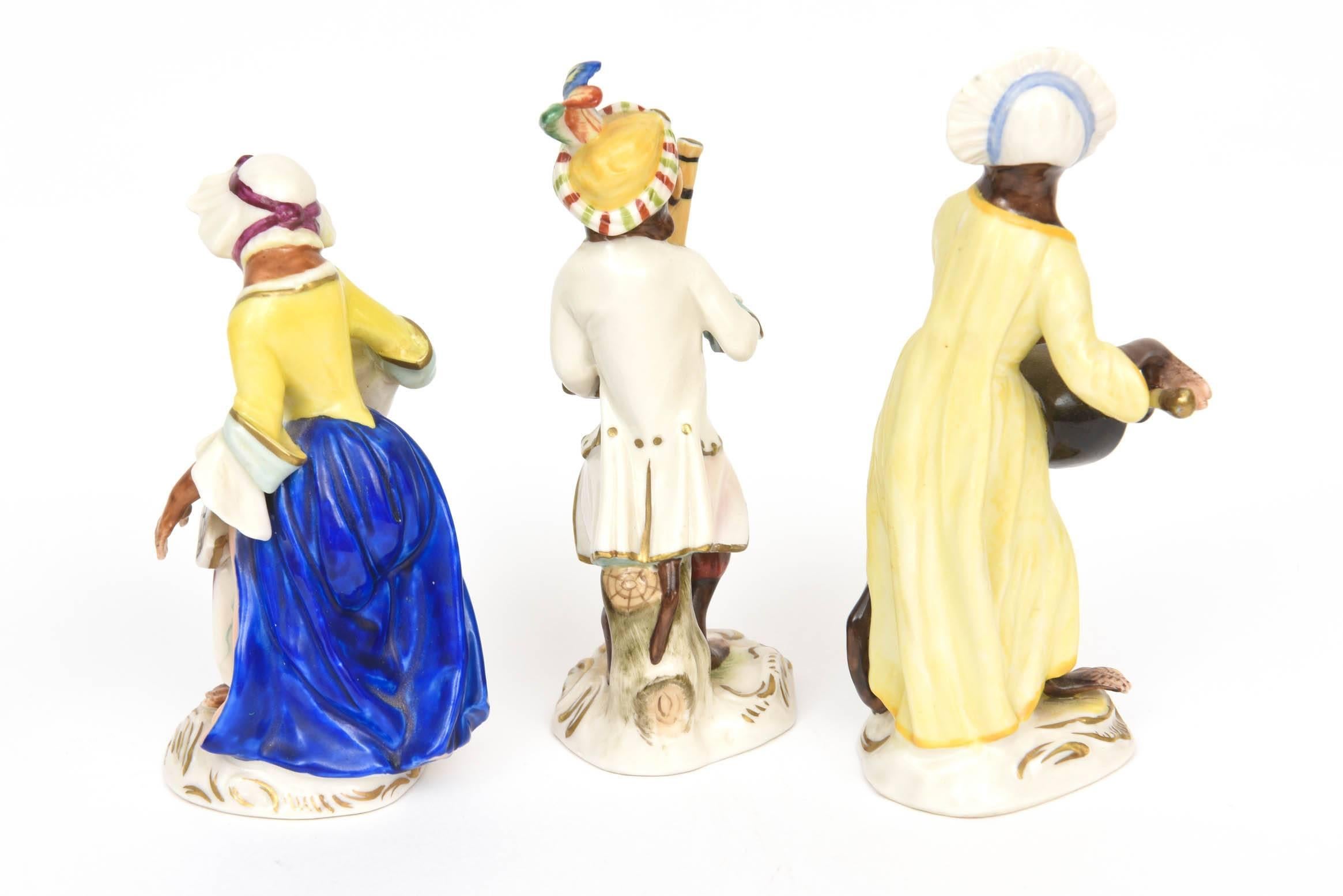 Early 20th Century Whimsical Monkey Band Orchestra Meissen Style, Set of 10 Hand Painted Antique