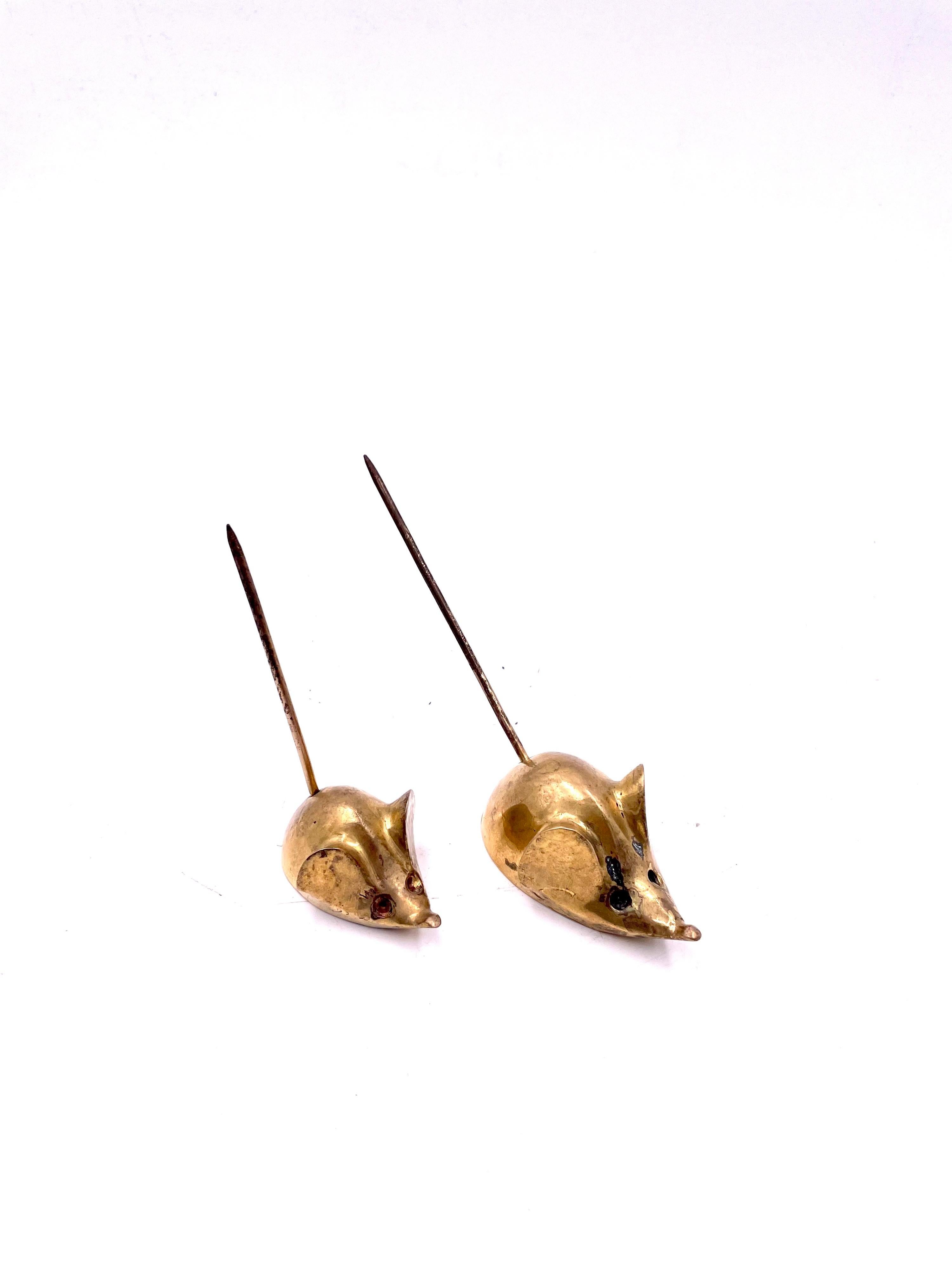 Whimsical Pair of Brass Mouse Sculptures In Good Condition In San Diego, CA